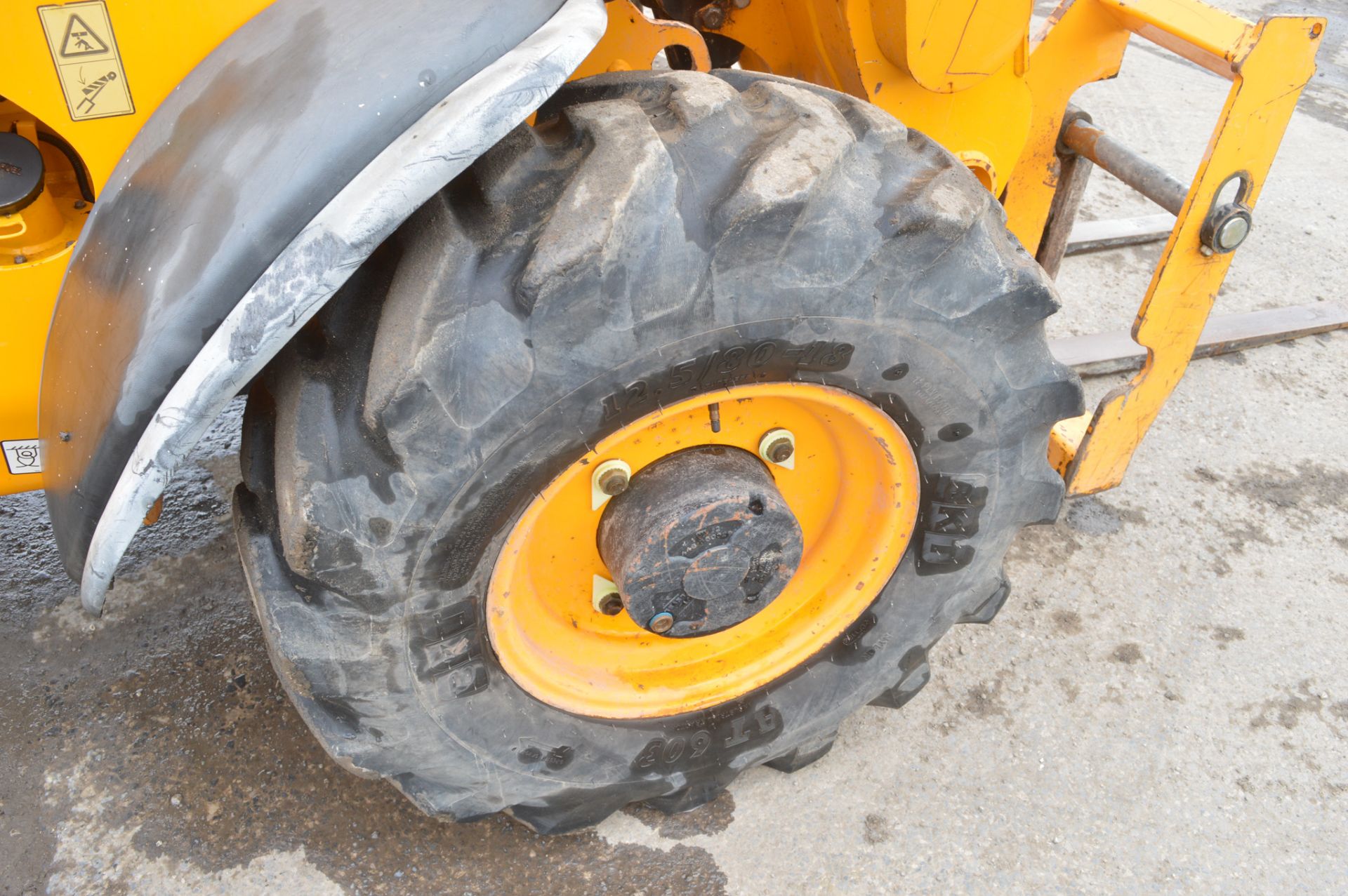 JCB 524-50 5 metre telescopic handler  Year: 2012 S/N: 01419126 Recorded hours: 2178 A575007 - Image 12 of 13