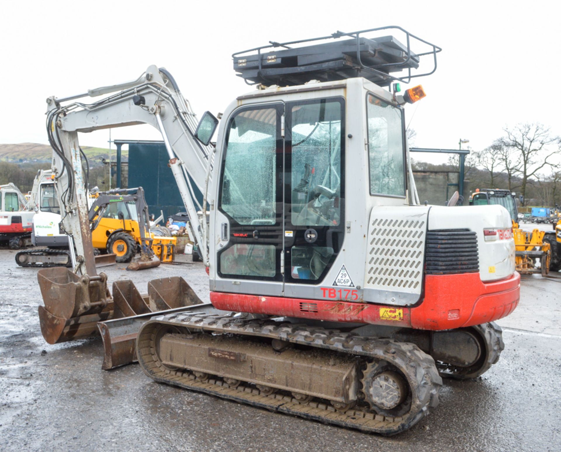 Takeuchi TB175 7.5 tonne rubber tracked excavator Year: 2010 S/N: 301434 Recorded Hours: 6344 blade, - Image 2 of 12