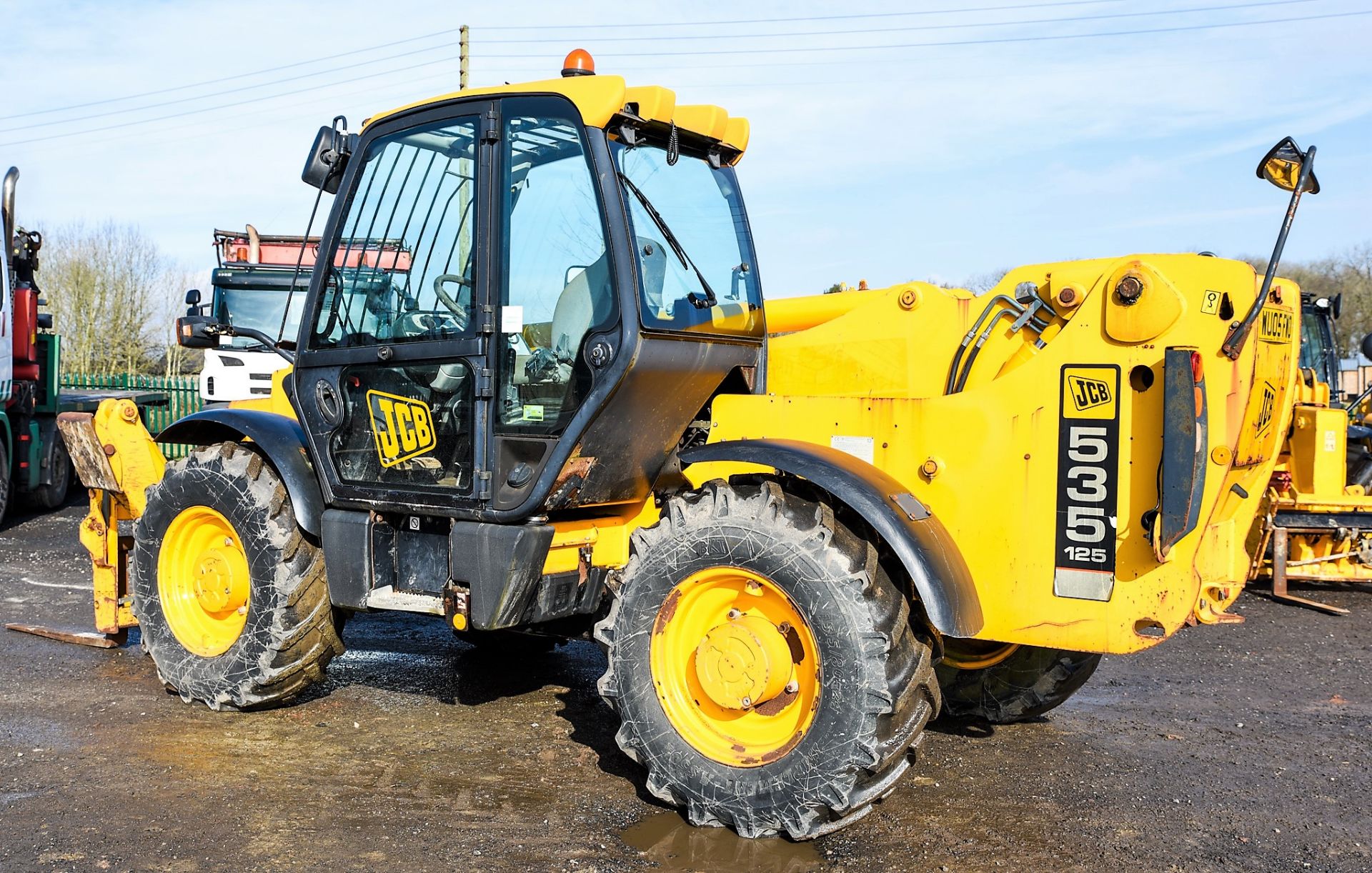 JCB 535-125 12.5 metre telescopic handler Year: 2005 S/N: 166443 Recorded Hours: Not displayed ( - Image 2 of 13