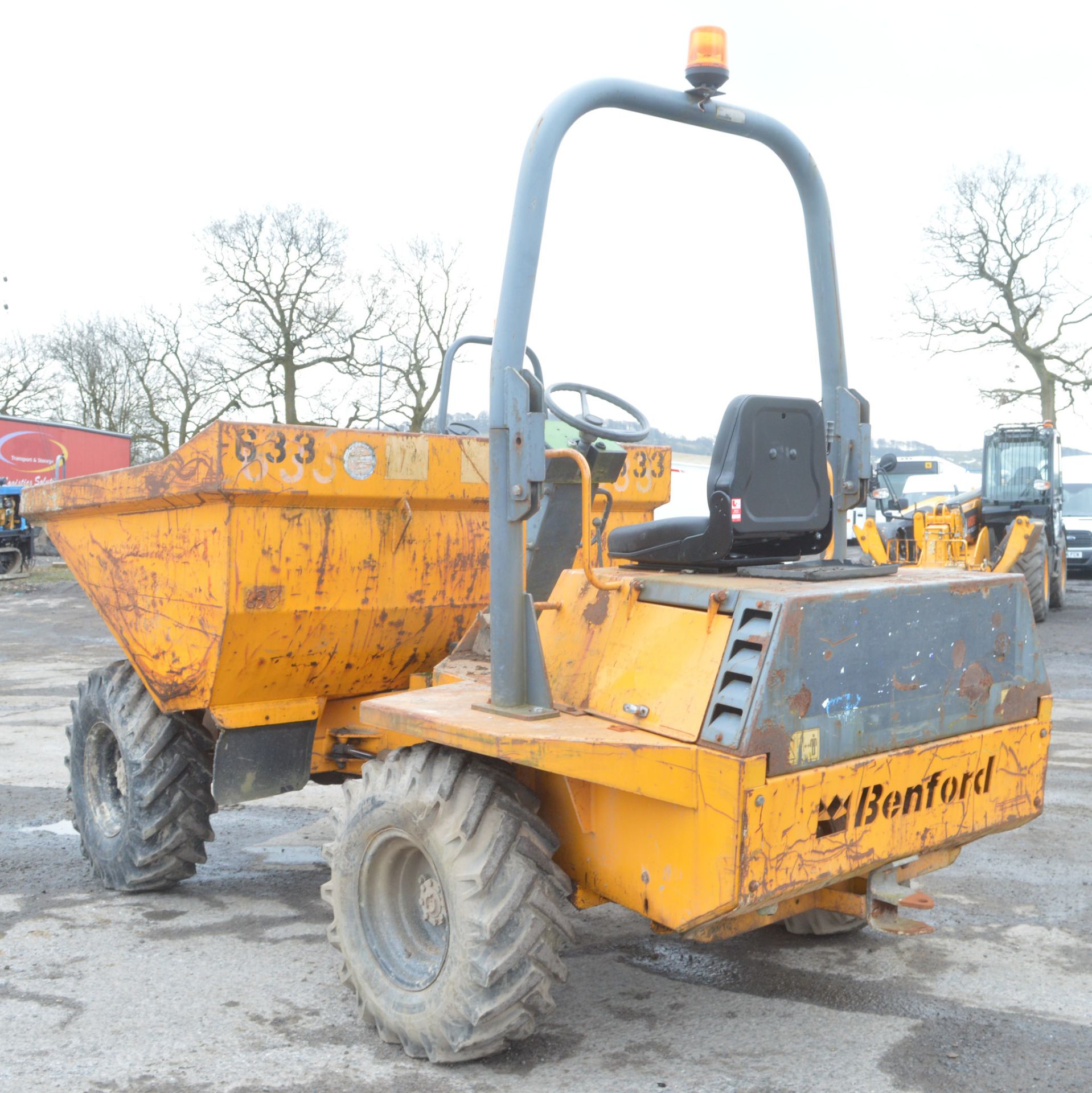 Benford Terex 3 tonne straight skip dumper  Year: 2004  S/N: E402AR043 Recorded hours: *Clock not - Image 2 of 11