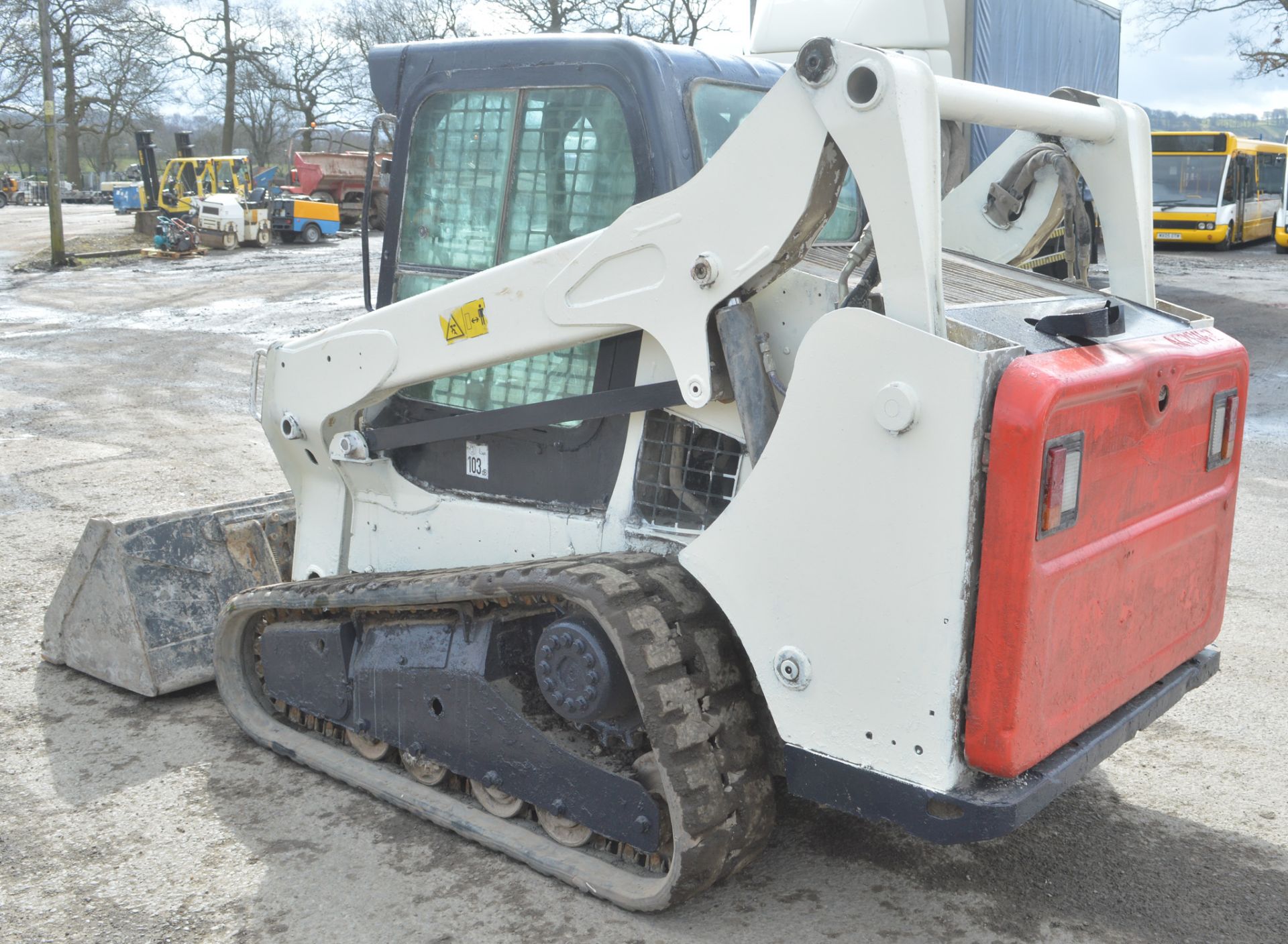 Bobcat T590 rubber tracked skid steer loader  Year: 2014 S/N: A3NS11455 Recorded hours: 1060 A628142 - Image 4 of 12