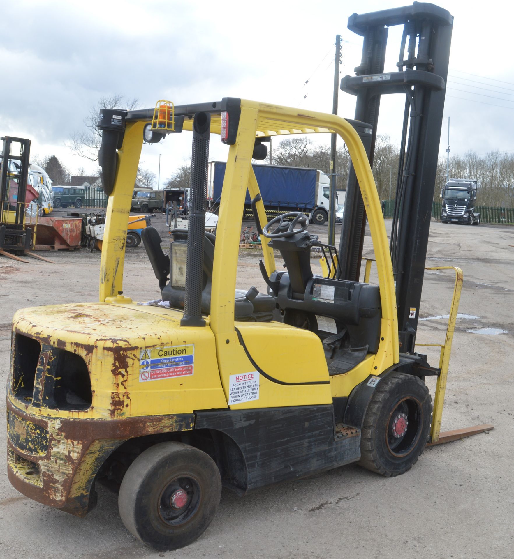 Hyster H3.5FT 3.5 tonne diesel driven fork lift truck  Year: 2011 S/N: L177B32970J Recorded hours: - Image 3 of 7