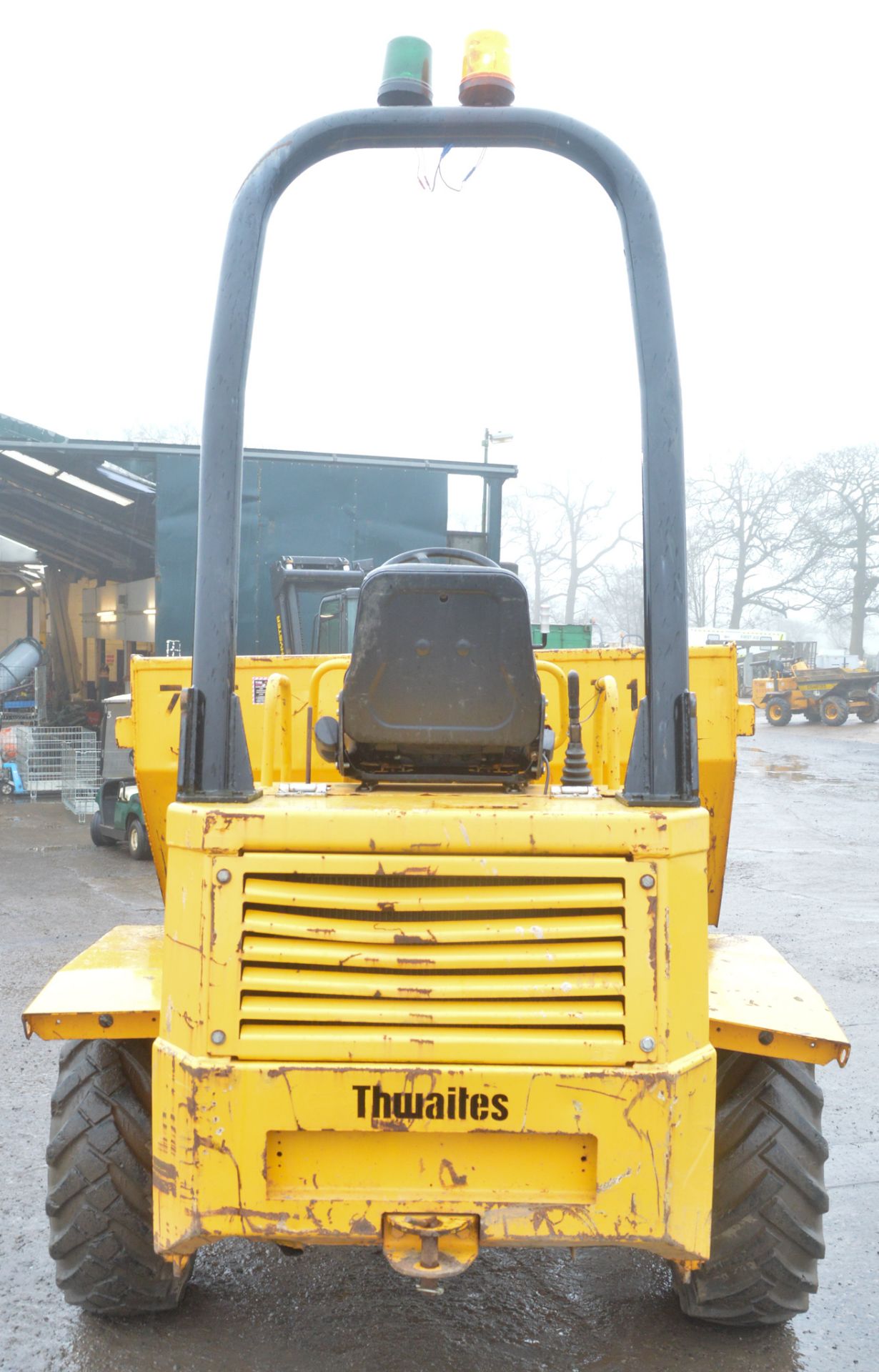 Thwaites 4 tonne straight skip dumper Year: 2004 S/N: 402A5584 Recorded Hours: 2319 715 - Image 6 of 11