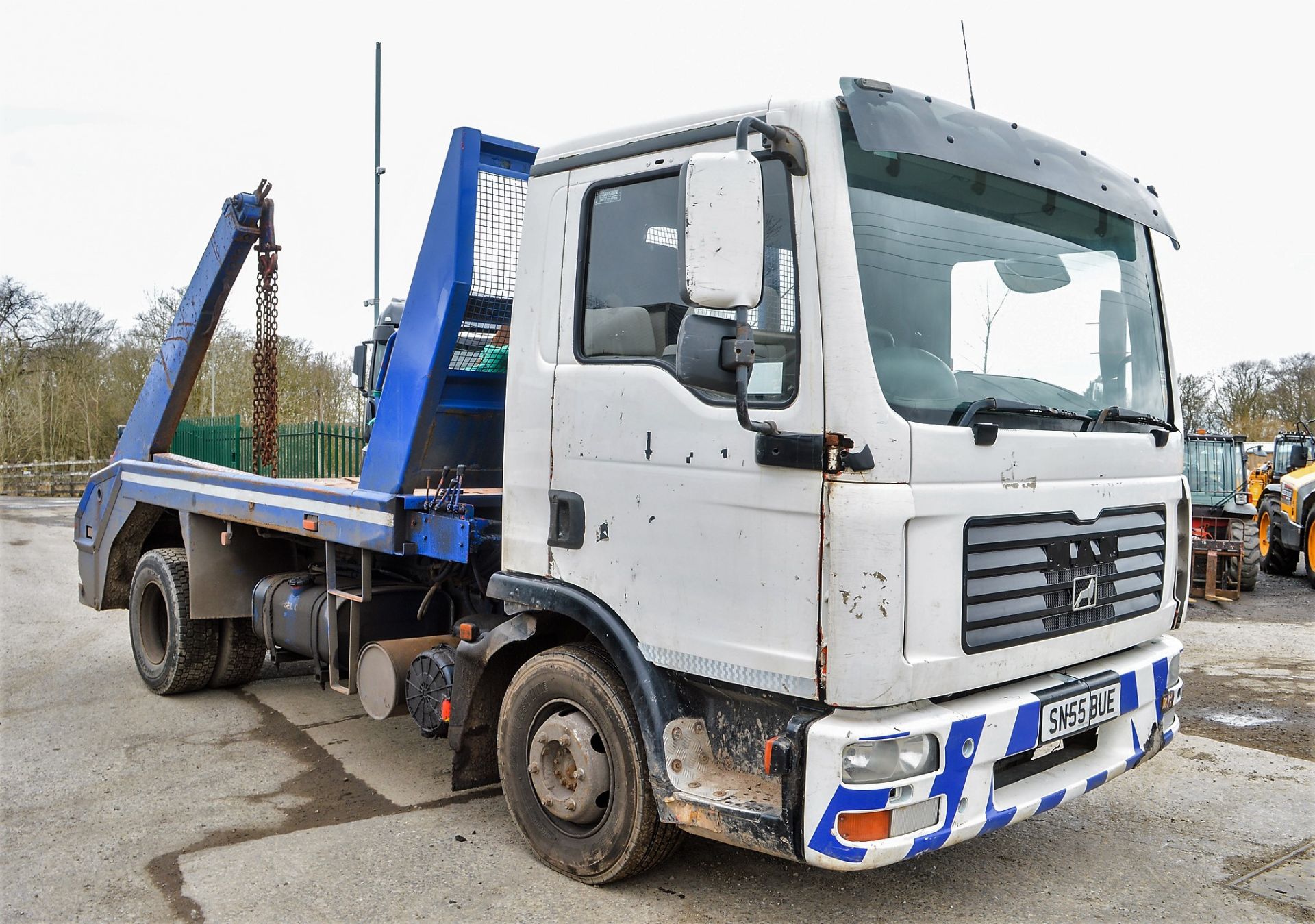 MAN TGL 12 tonne skip loader lorry Registration Number: SN55 BUE Date of Registration: 28/09/2005 - Image 2 of 13