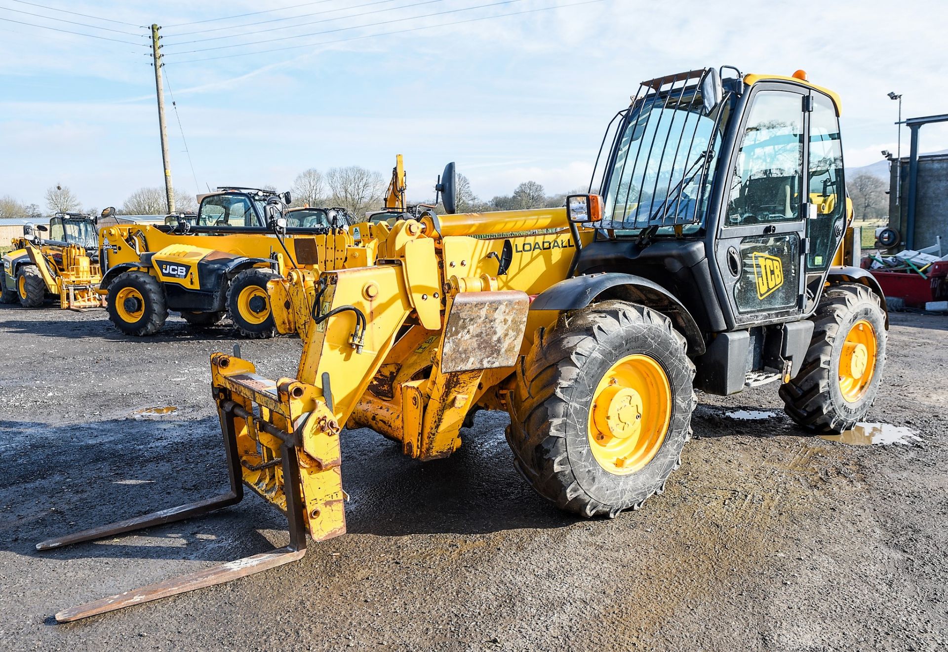 JCB 535-125 12.5 metre telescopic handler Year: 2005 S/N: 166443 Recorded Hours: Not displayed (