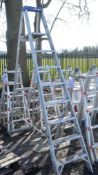 8 tread aluminium step ladder A599887