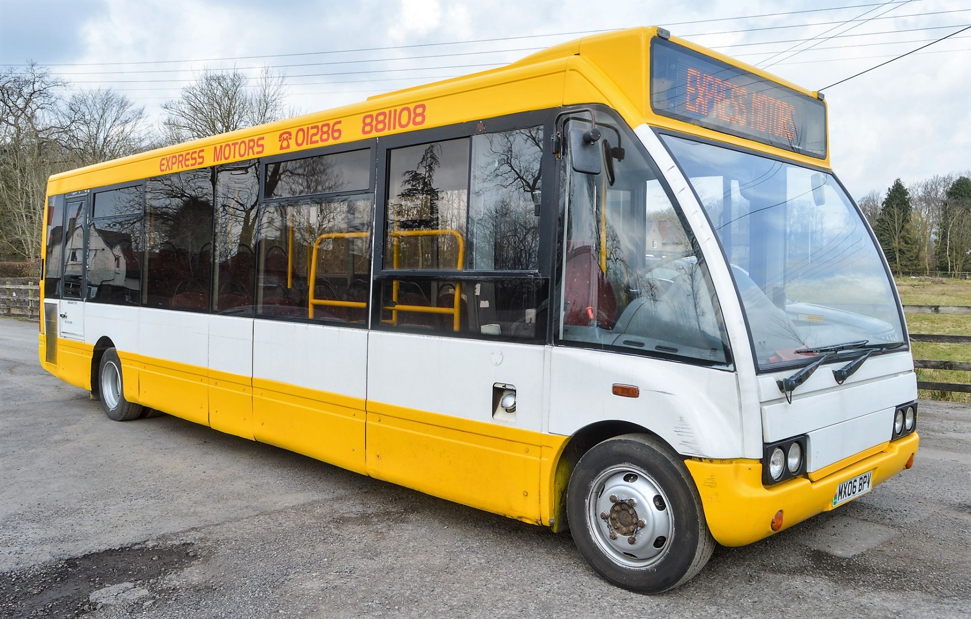 Optare Solo 33 seat single deck service bus Registration Number: MX06 BPV Date of Registration: 01/ - Image 3 of 9