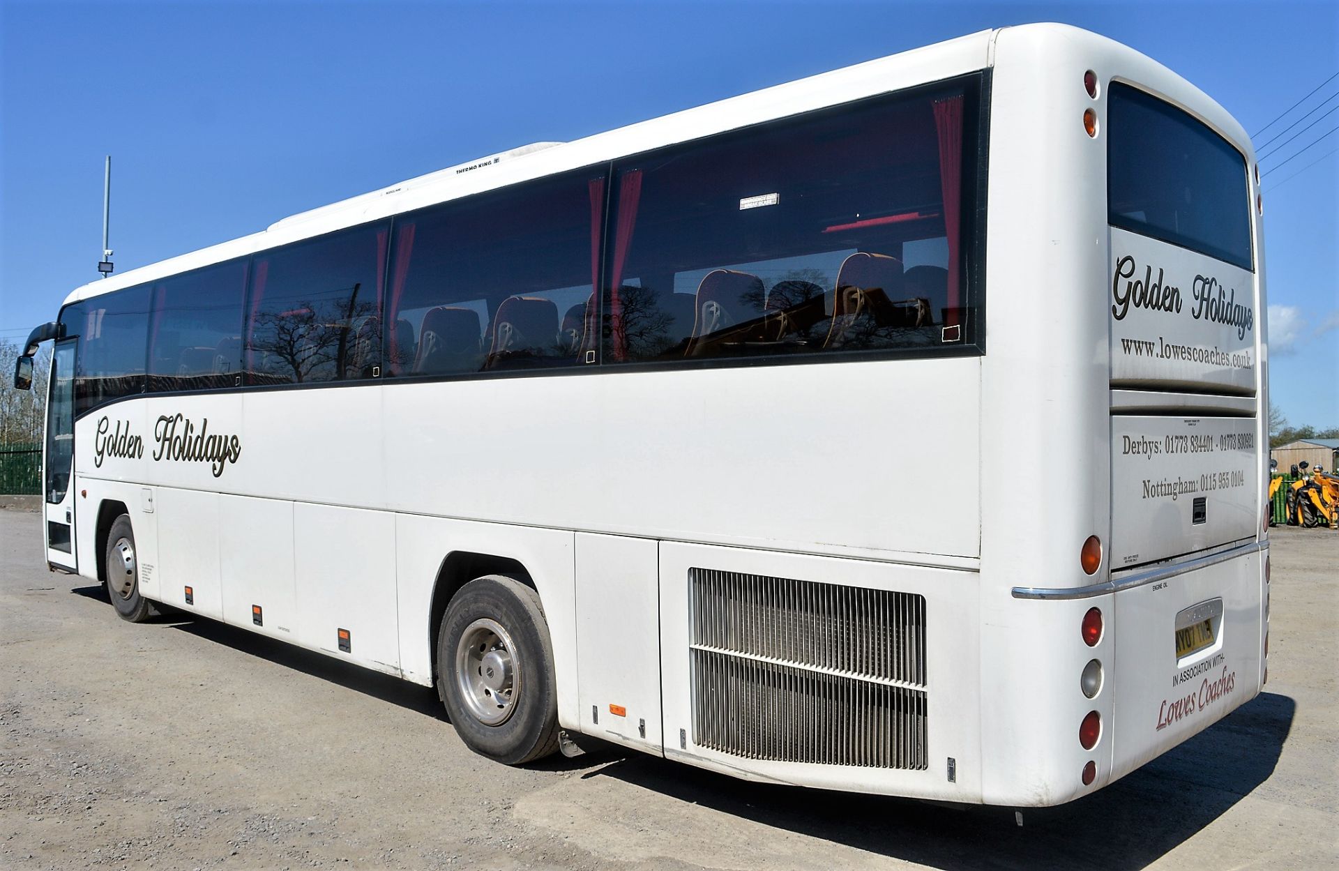 Volvo Plaxton Panther 49 seat luxury coach Registration Number: MY07 TMD Date of Registration: 12/ - Bild 4 aus 14