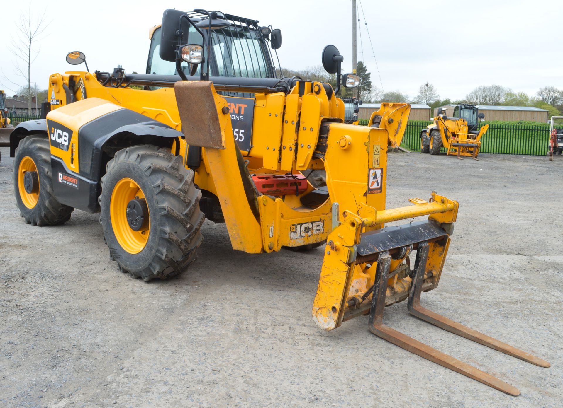 JCB 540-170 17 metre Hi-Viz telescopic handler  Year: 2013 S/N: 2178395 Recorded hours: 4654 9372 - Image 5 of 13