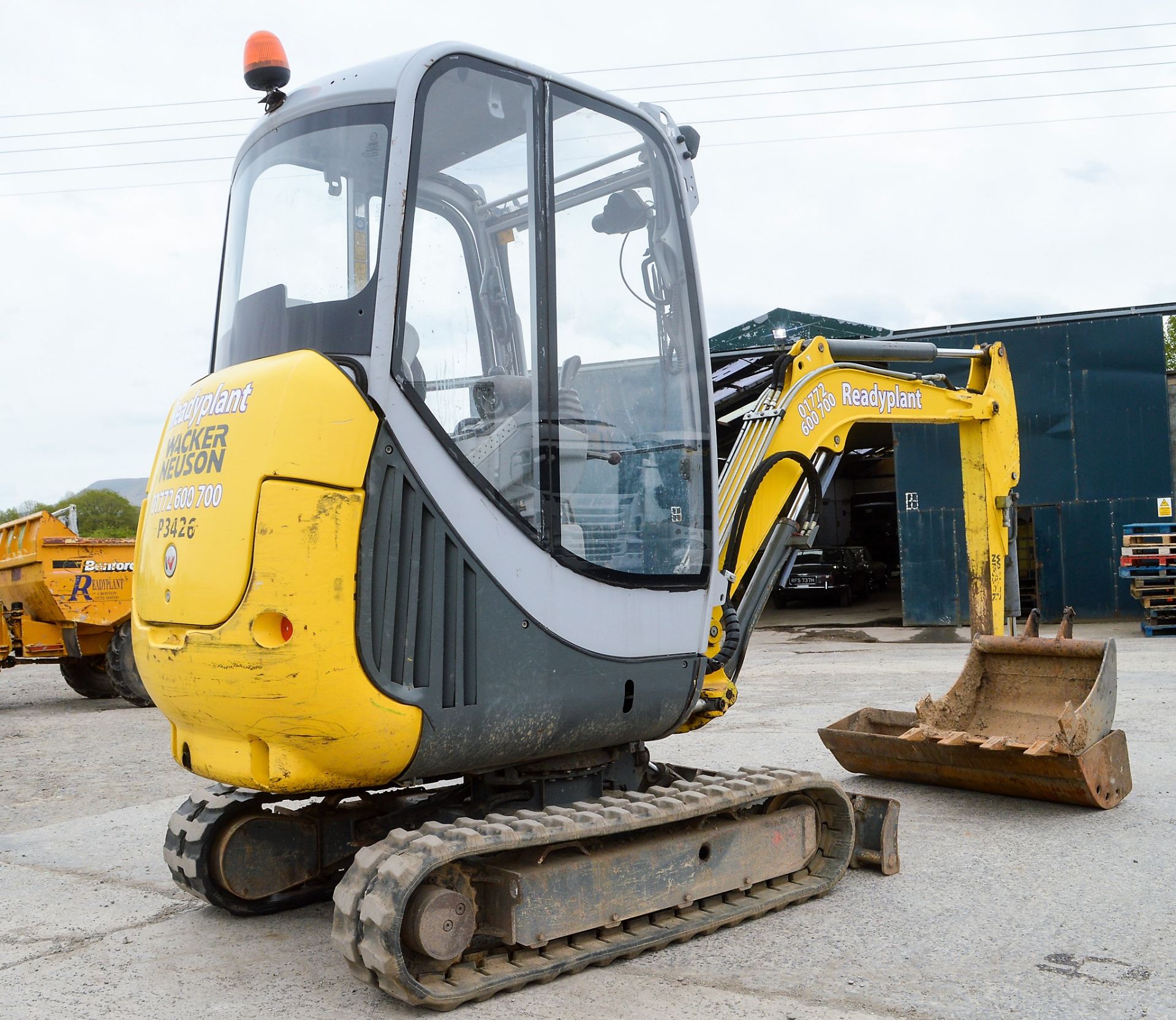 Wacker Neuson 2003RD 2 tonne rubber tracked mini excavator Year: 2010 S/N: A002690 Recorded Hours: - Image 3 of 11