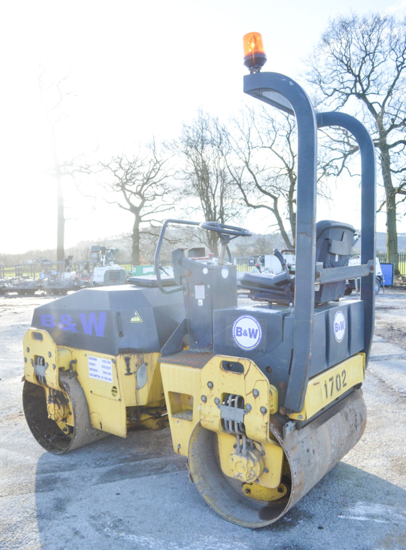 Bomag BW120 AD-3 double drum ride on roller Year: 2004 S/N: 519815 Recorded Hours: Hour clock - Image 3 of 8