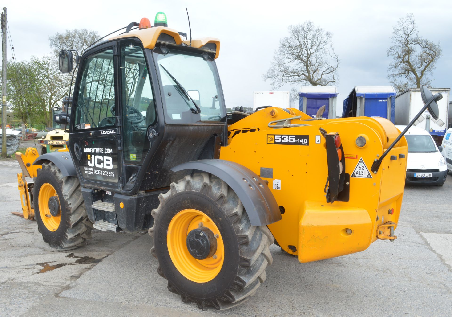 JCB 535-140 14 metre Hi-Viz telescopic handler  Year: 2013 S/N: 2180385 Recorded hours: 5193 5582A - Image 2 of 12