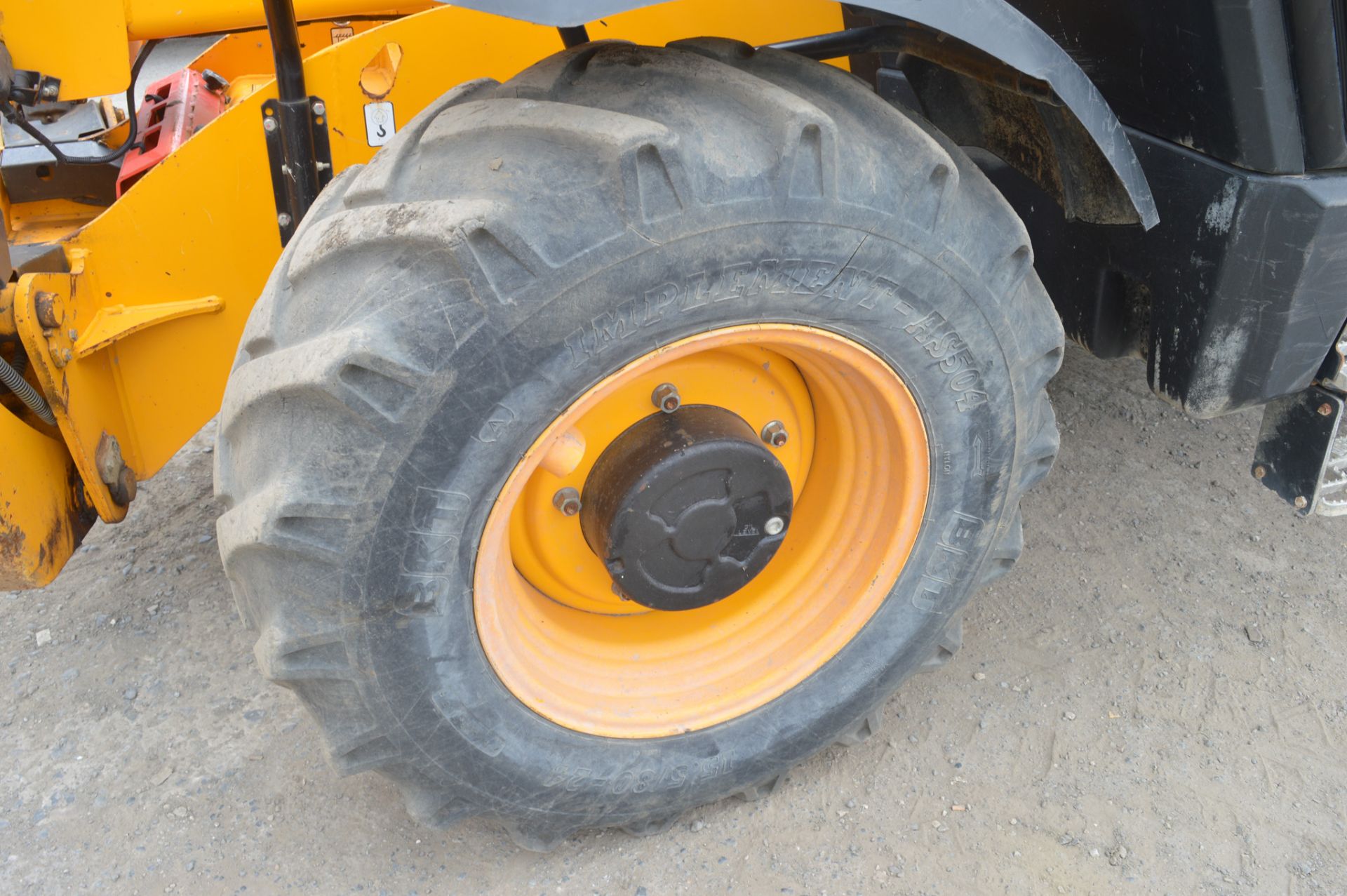 JCB 540-170 17 metre Hi-Viz telescopic handler  Year: 2013 S/N: 2178395 Recorded hours: 4654 9372 - Image 7 of 13