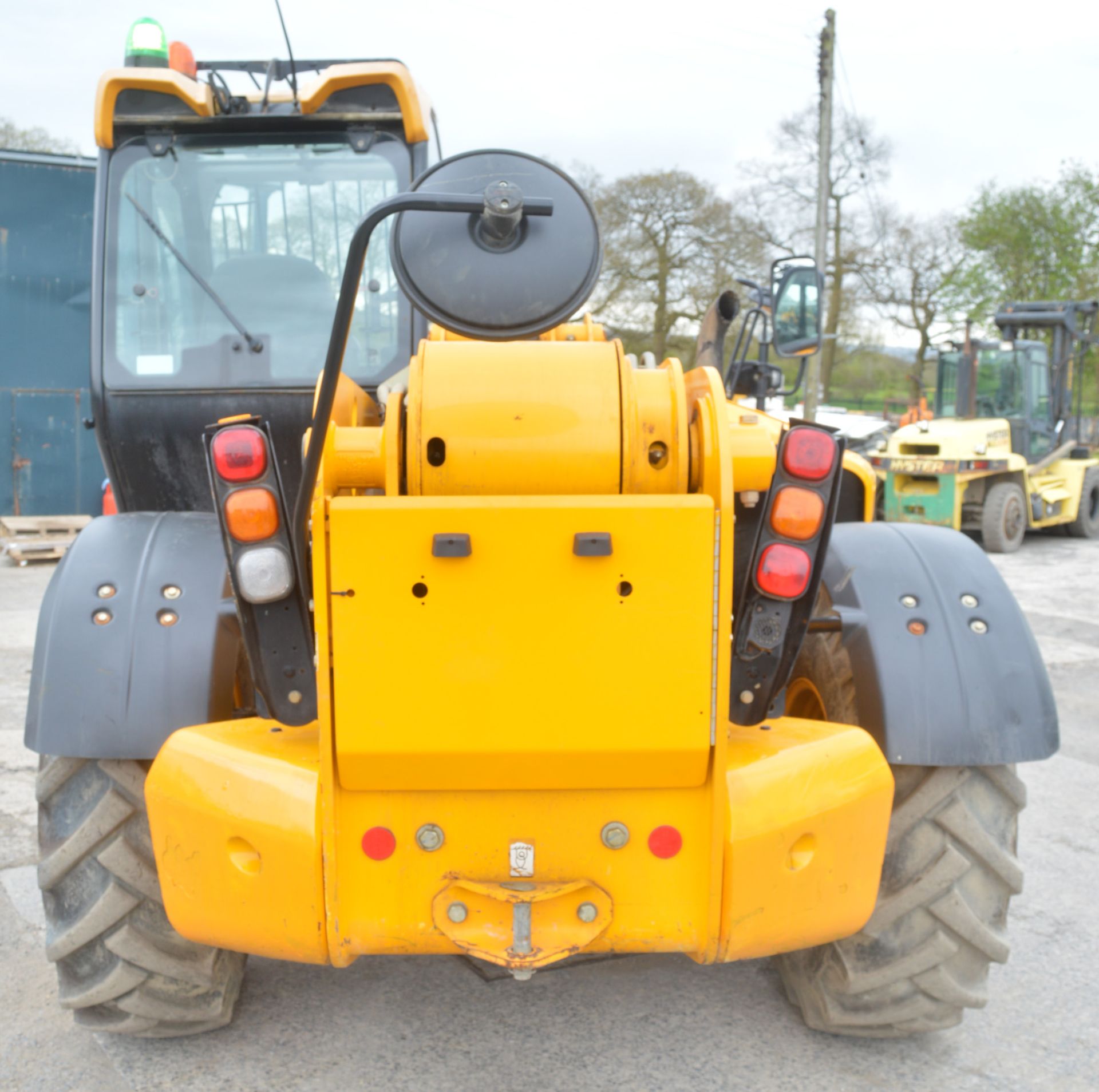 JCB 535-140 14 metre Hi-Viz telescopic handler  Year: 2013 S/N: 2180385 Recorded hours: 5193 5582A - Image 3 of 12