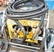 JCB Beaver petrol driven hydraulic power pack c/w hoses A614210