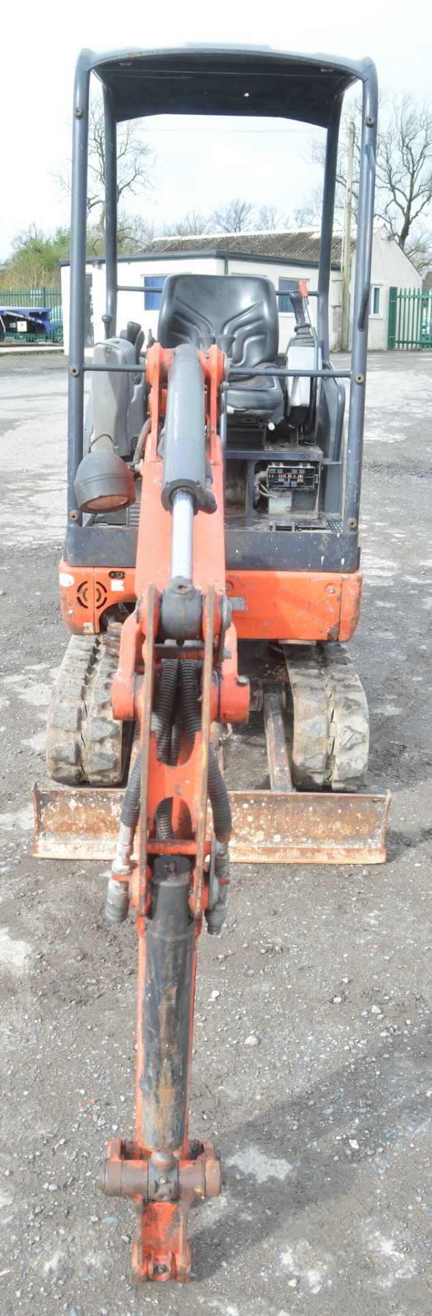 Kubota KX015-4 1.5 tonne rubber tracked mini excavator  Year: 2011 S/N: 55584 Recorded hours: 2016 - Image 3 of 11