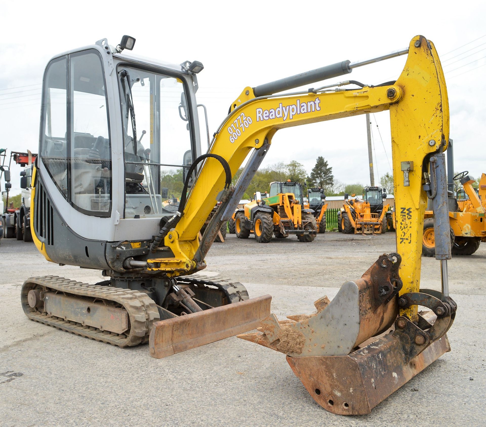 Wacker Neuson 2003RD 2 tonne rubber tracked mini excavator Year: 2010 S/N: A002690 Recorded Hours: - Image 4 of 11