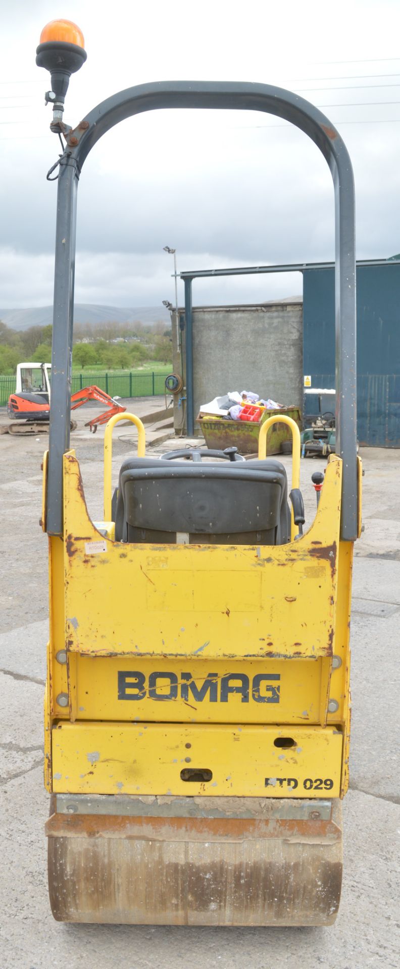 Bomag BW80AD-2 double drum ride on roller  Year: 2006 S/N: 426052 Recorded hours: 869 RTD029 - Image 5 of 7