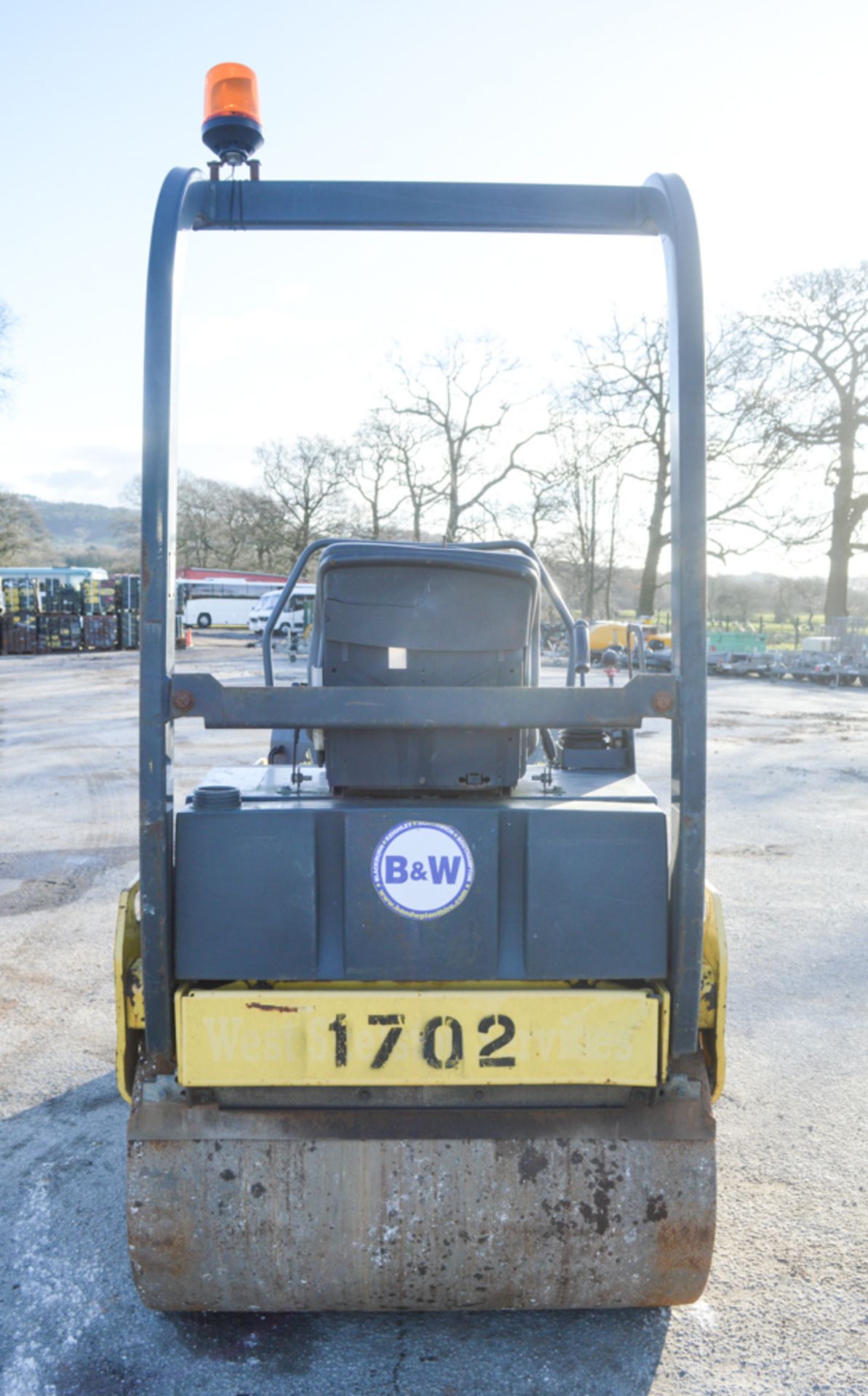 Bomag BW120 AD-3 double drum ride on roller Year: 2004 S/N: 519815 Recorded Hours: Hour clock - Image 6 of 8