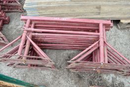 10 - builders trestles