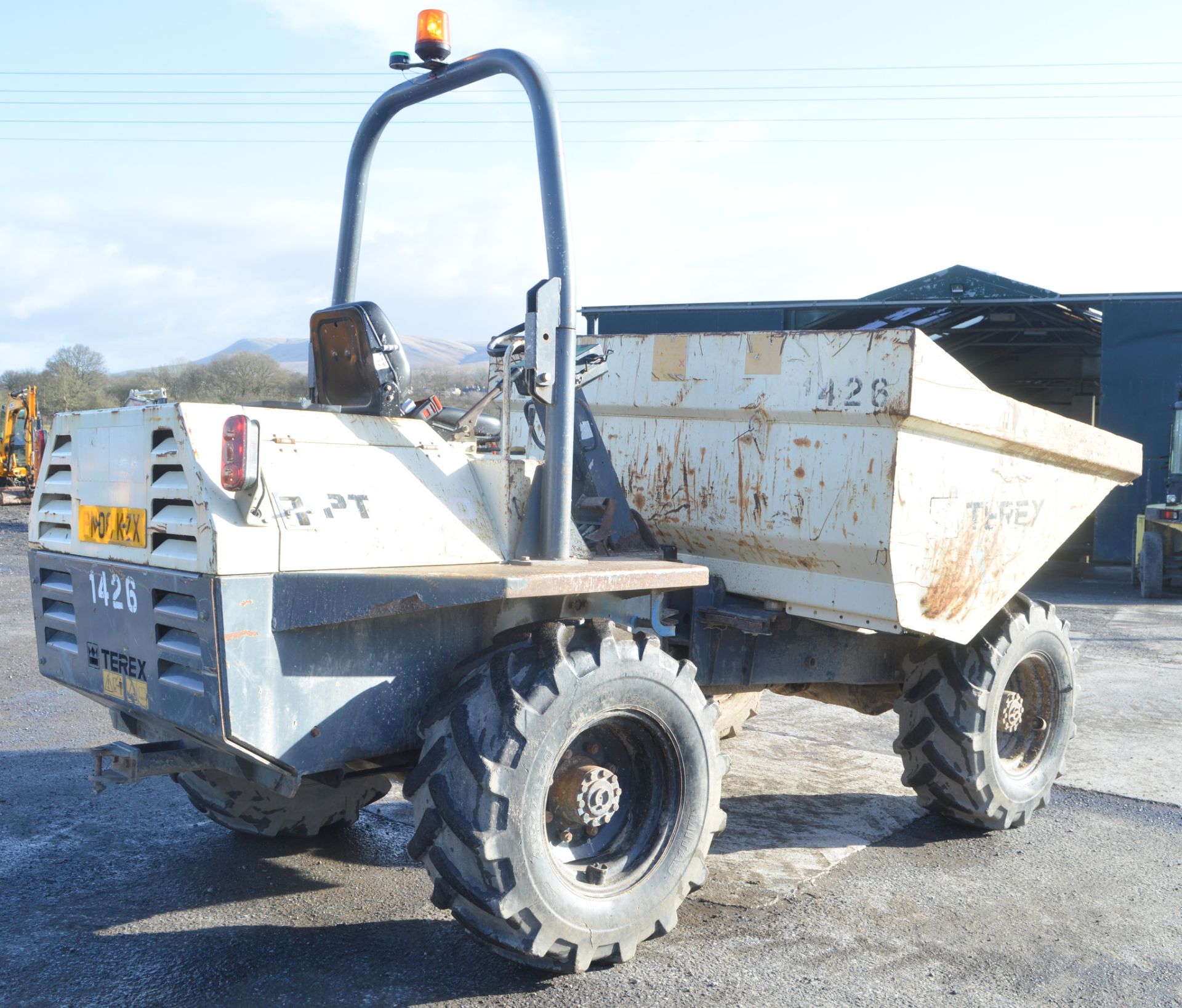 Benford Terex 6 tonne straight skip dumper Year: 2008 S/N: E801FW024 Recorded Hours: Not - Image 3 of 12