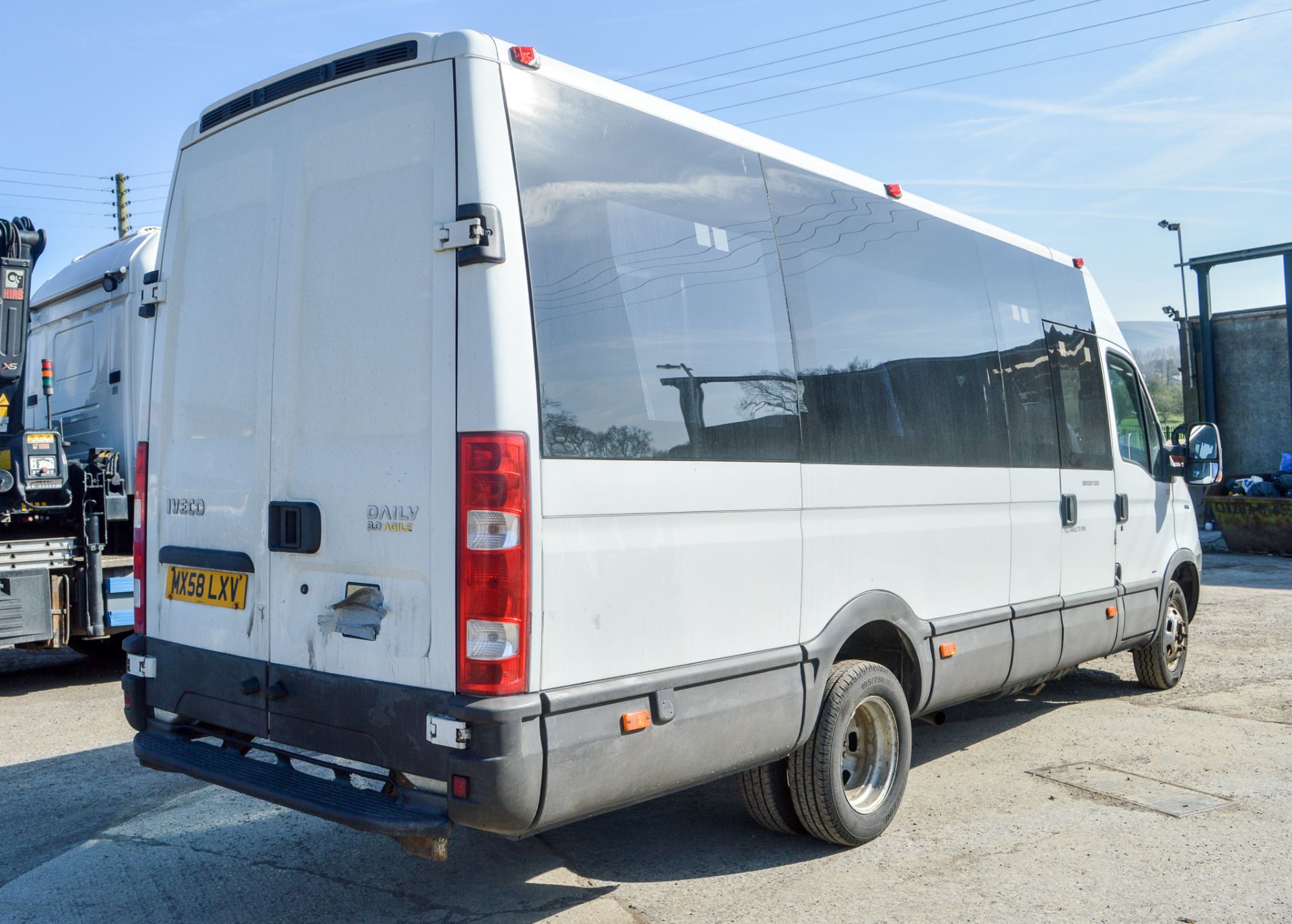 Iveco Daily 45C15 16 seat mini bus Registration Number: MX58 LXV Date of Registration: 20/11/2008 - Image 3 of 9