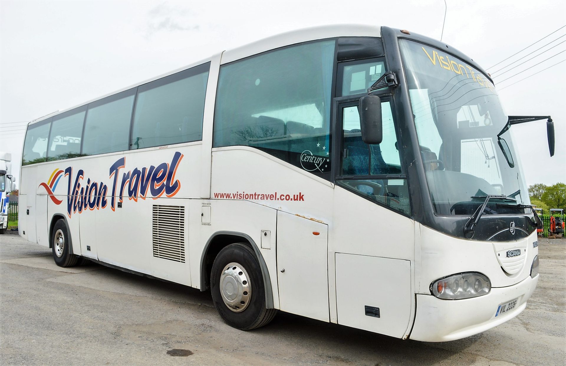 Scania Irizar Century 49 seat luxury coach Registration Number: VIL 2226 Date of registration: 28/ - Image 4 of 11