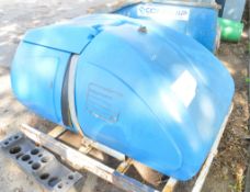 Western 250 gallon skid mounted plastic water bowser