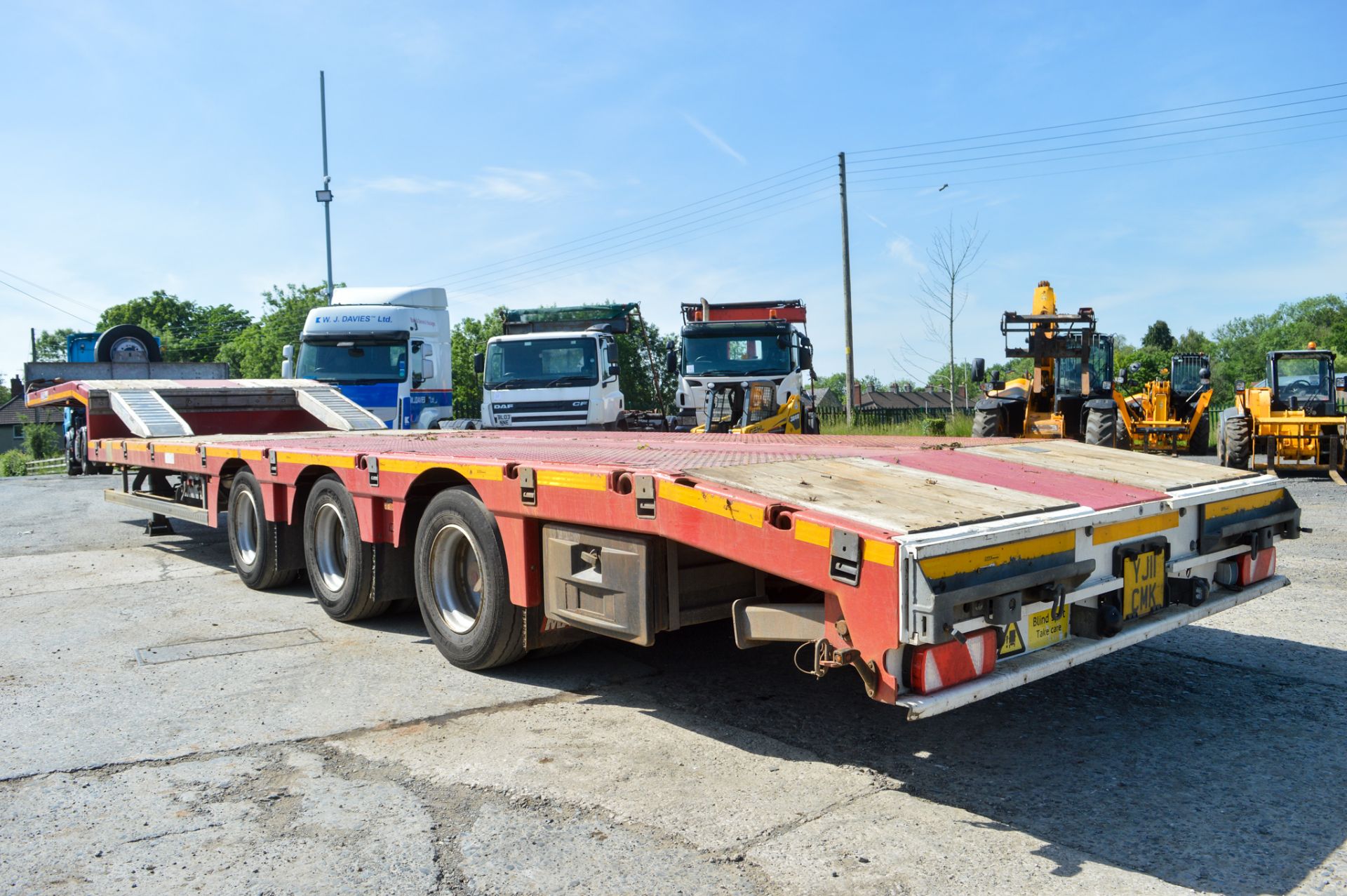 Faymonville Max tri axle step frame extendable low loader trailer Year: 2016 S/N: H99901025469 Reg - Image 2 of 12