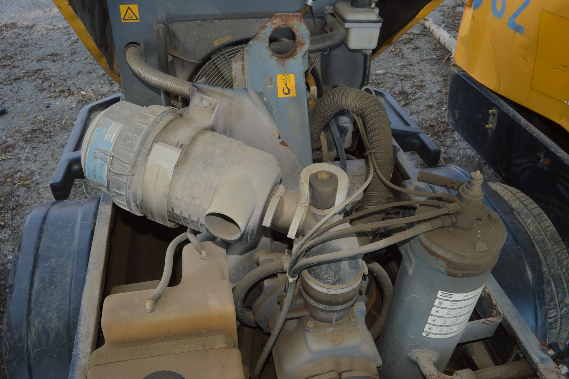 Atlas Copco diesel driven fast tow air compressor Recorded hours: 1187 577 - Image 3 of 3