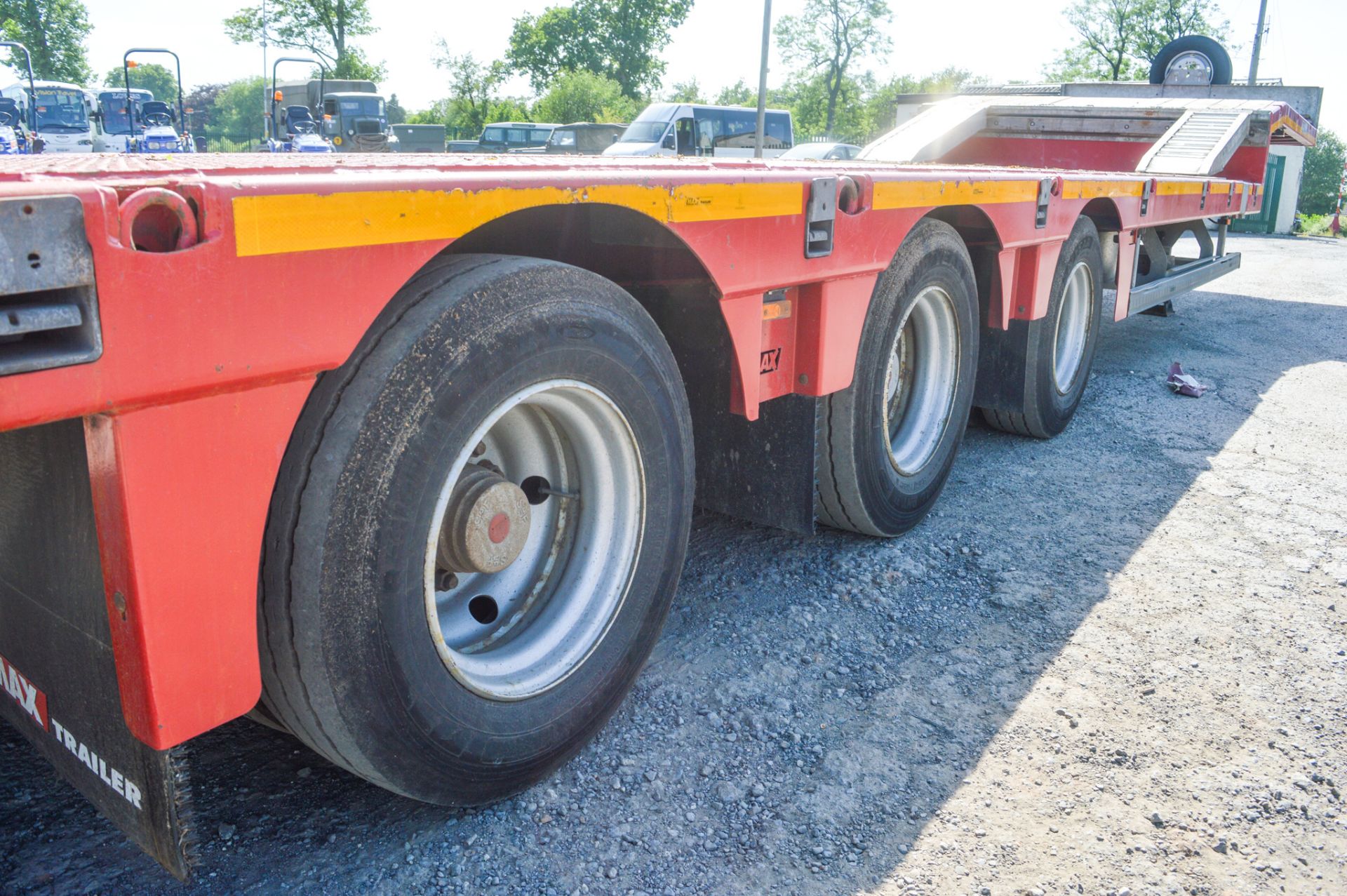 Faymonville Max tri axle step frame extendable low loader trailer Year: 2016 S/N: H99901025469 Reg - Image 7 of 12