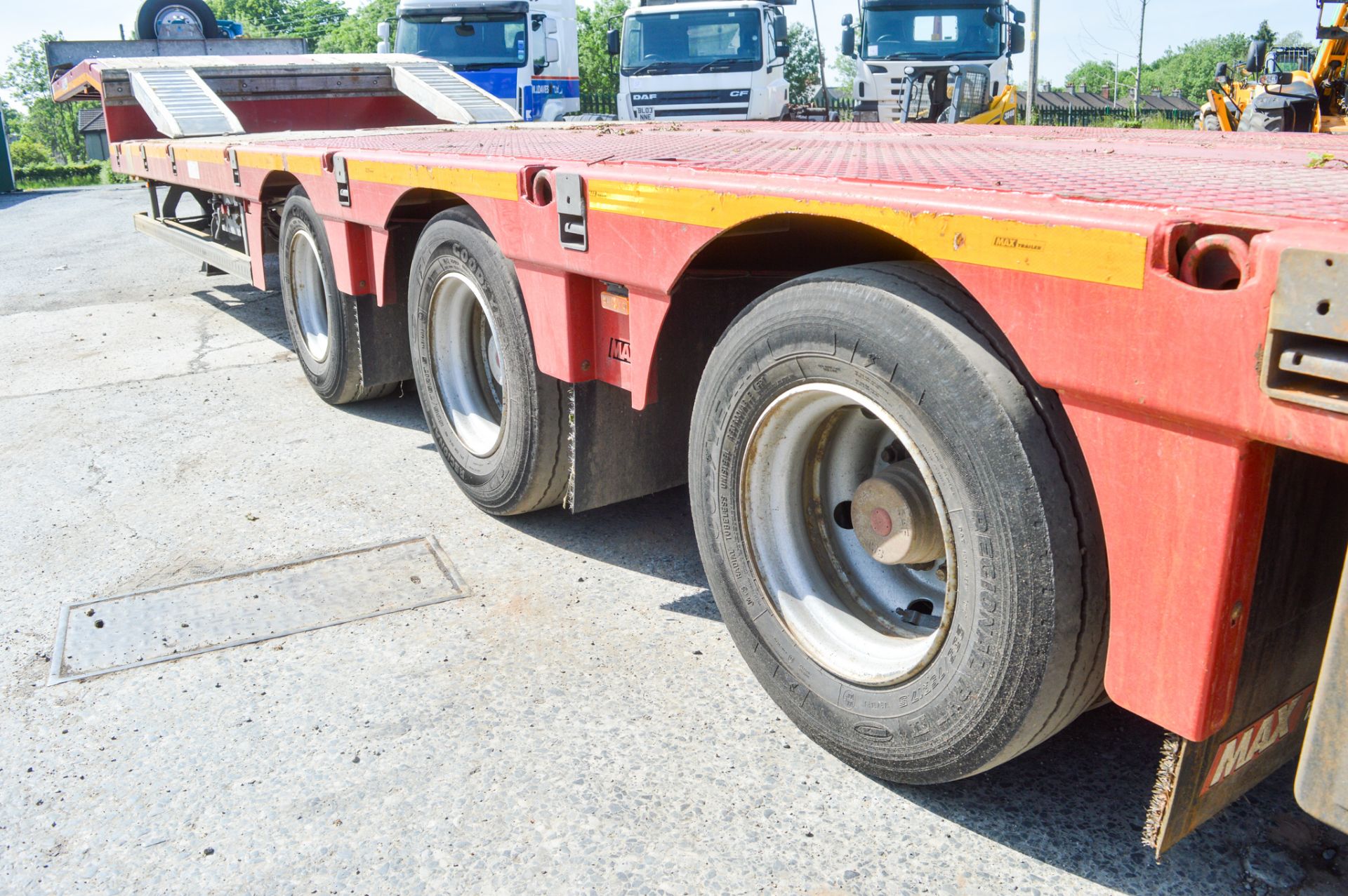 Faymonville Max tri axle step frame extendable low loader trailer Year: 2016 S/N: H99901025469 Reg - Image 8 of 12