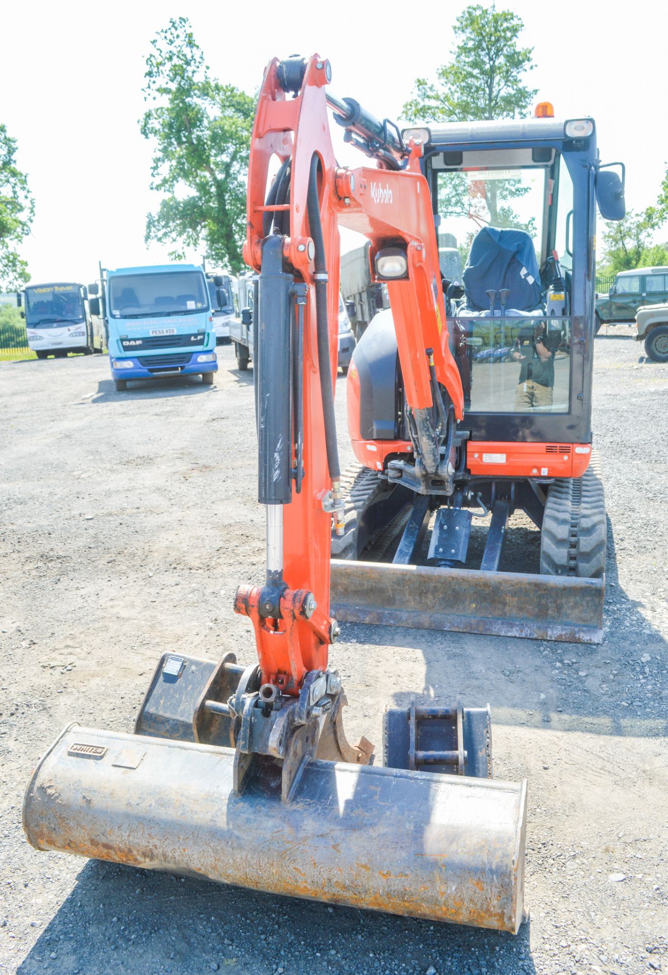 Kubota U27-4 2.7 tonne zero tail swing rubber tracked excavator Year: 2017 S/N: 60839 Recorded - Image 5 of 12