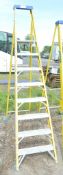 Clow 8 tread fibreglass step ladder SESE0002491