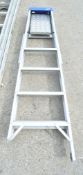 Clow 6 tread fibreglass step ladder *Broken leg A556530