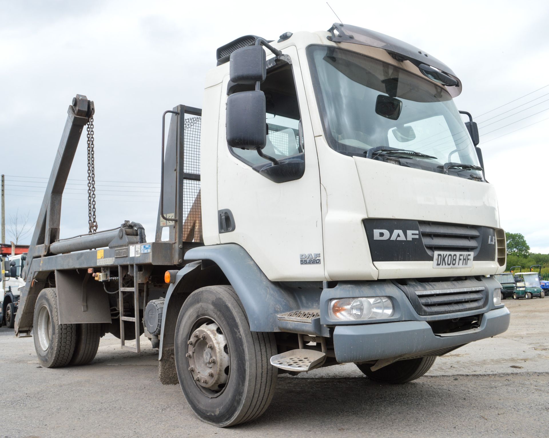 MAN LF 55-220 32 tonne skip loading lorry Registration Number: DK08 FHF Date of Registration: 25/ - Image 2 of 9