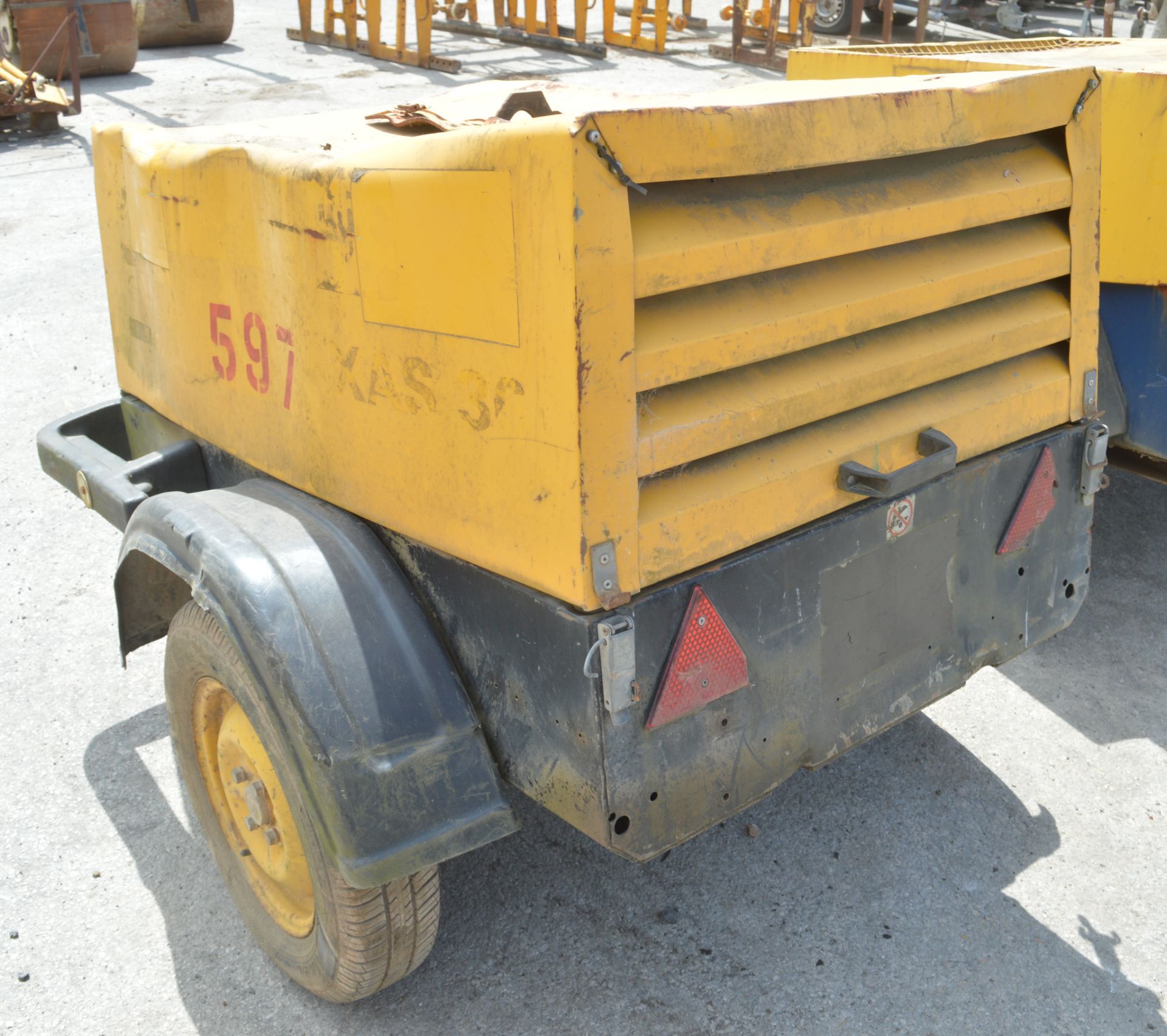 Atlas Copco XAS-36 diesel driven fast tow air compressor  Recorded hours: 872 *No plate 597 - Image 2 of 3
