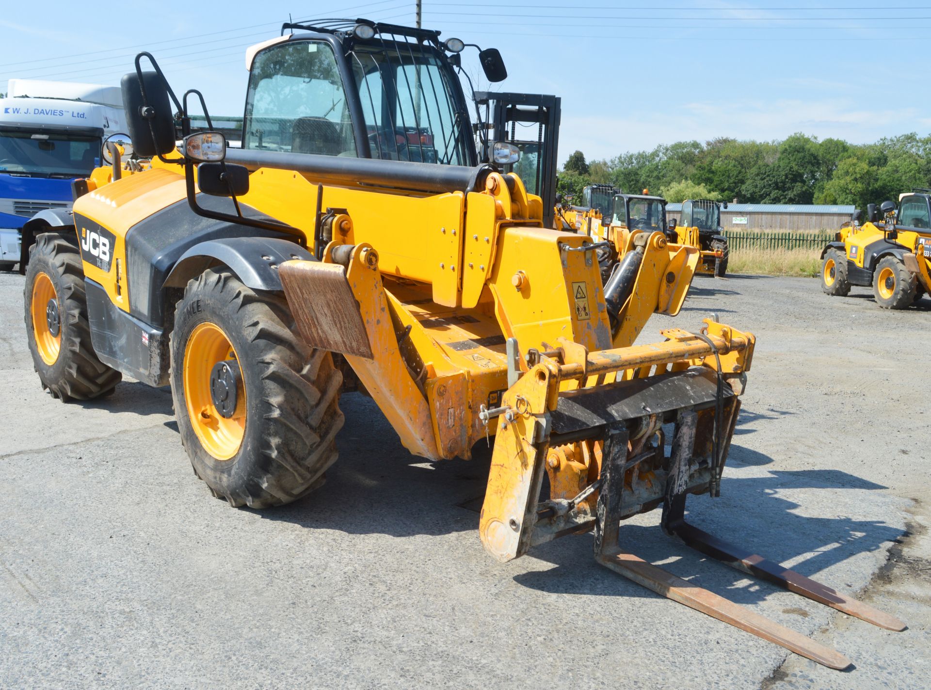 JCB 535-125 12.5 metre telescopic handler Year: 2014  S/N: 2342697 Recorded hours: 3287 c/w turbo, - Image 2 of 13