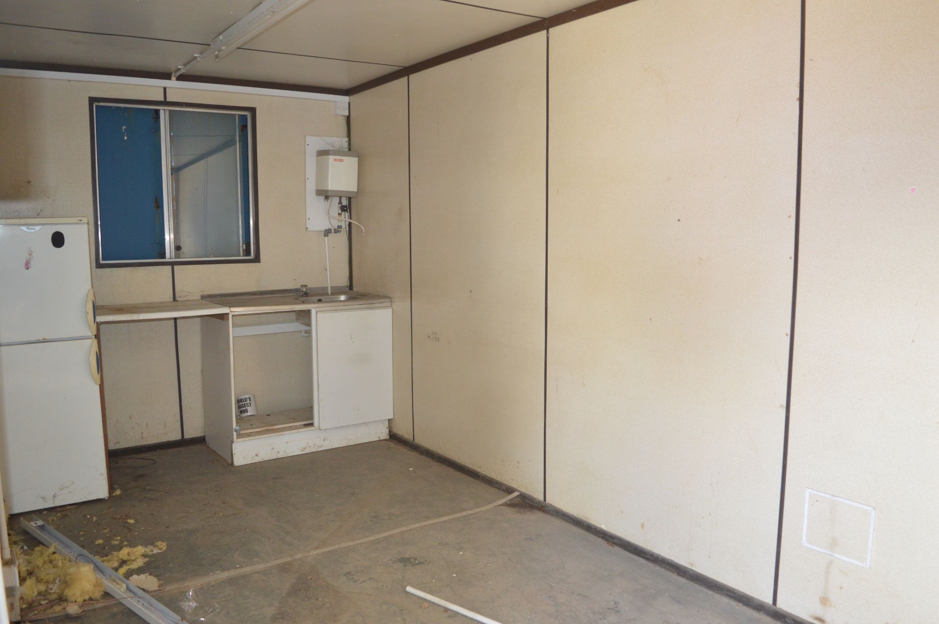 20 ft x 8 ft steel anti vandal office (converted shipping container)  c/w keys in office - Image 5 of 6