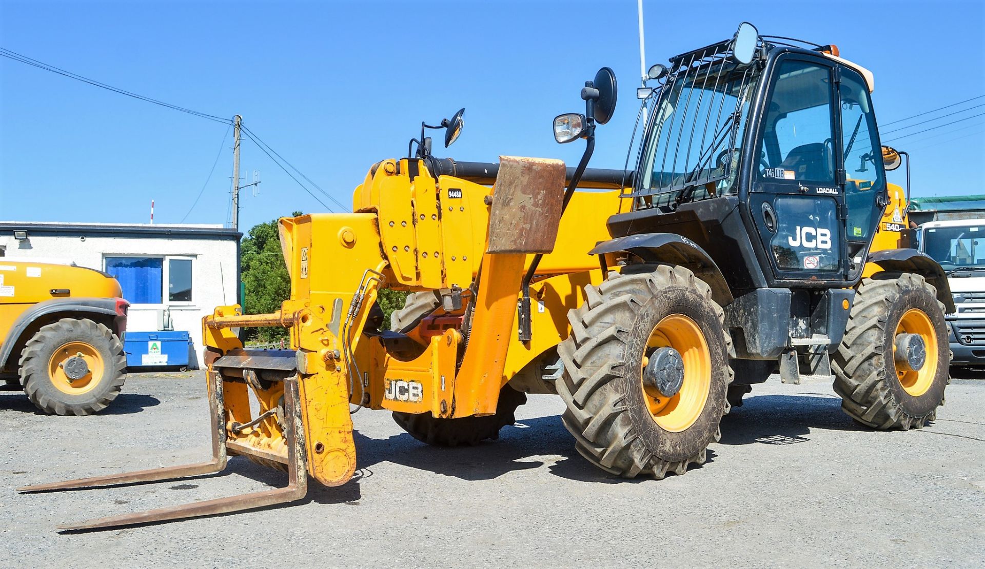 JCB 540-170 17 metre telescopic handler Year: 2014 S/N: 2180451 Recorded Hours: 4573 c/w turbo, sway