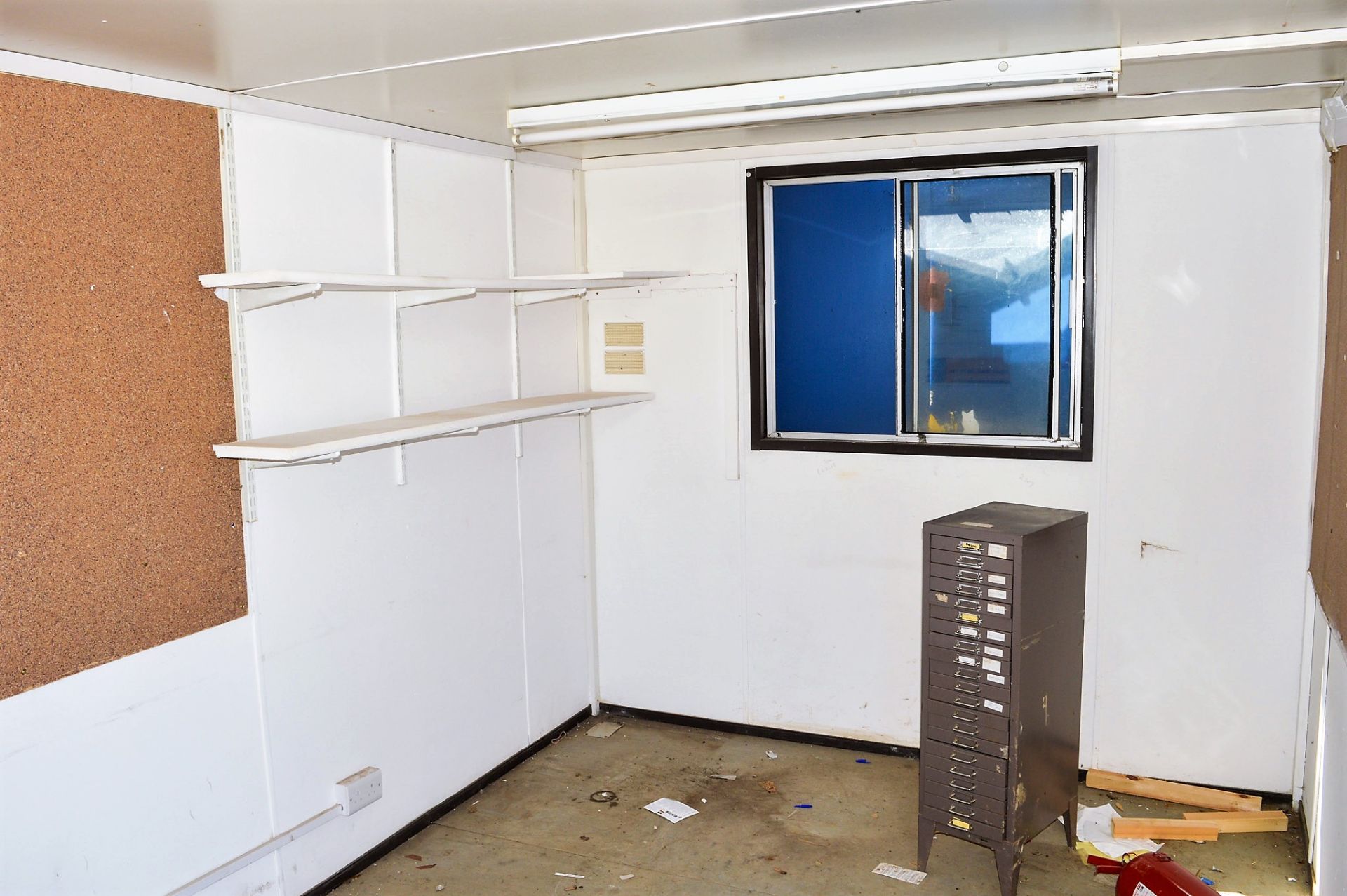 24 ft x 9 ft steel anti vandal office site unit Comprising of: 2 offices ** No keys, but - Image 5 of 8