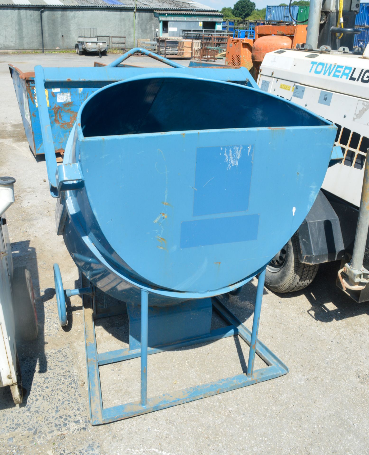 Conquip 500 litre concrete chute A644192 - Image 3 of 4