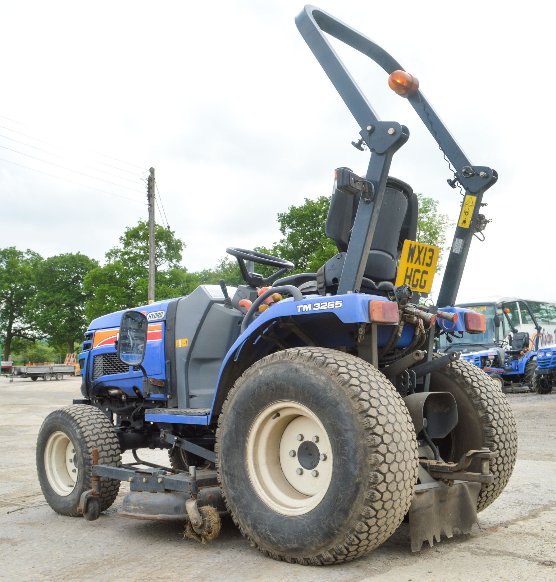 Iseki TN3265 diesel driven hydrostatic 4WD compact tractor Year: 2012 S/N: 000770 Recorded Hours: - Image 3 of 10