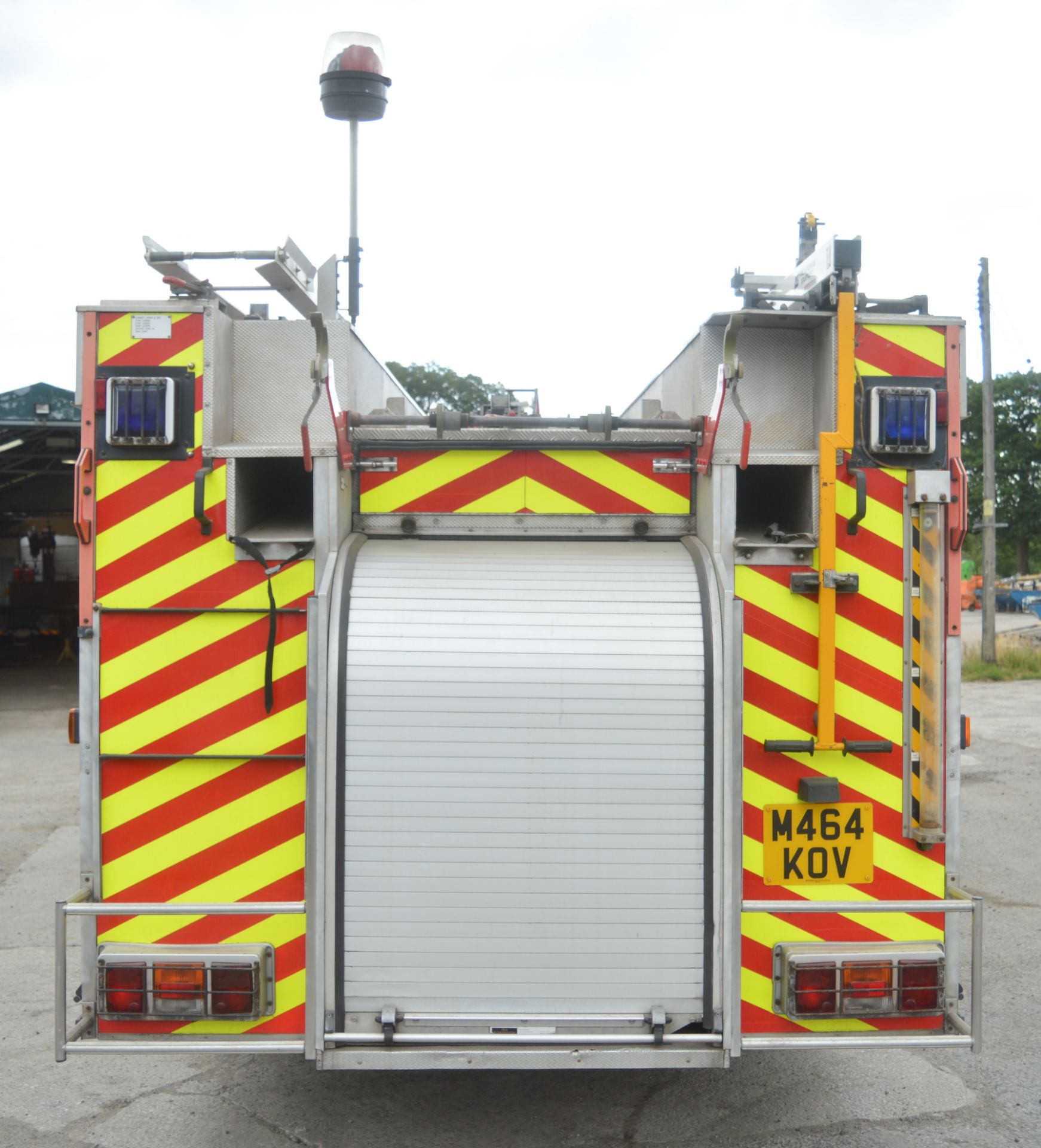 Dennis SS239 4x2 12 tonne crew cab fire engine Registration number: M464 KOV Date of registra - Image 6 of 20