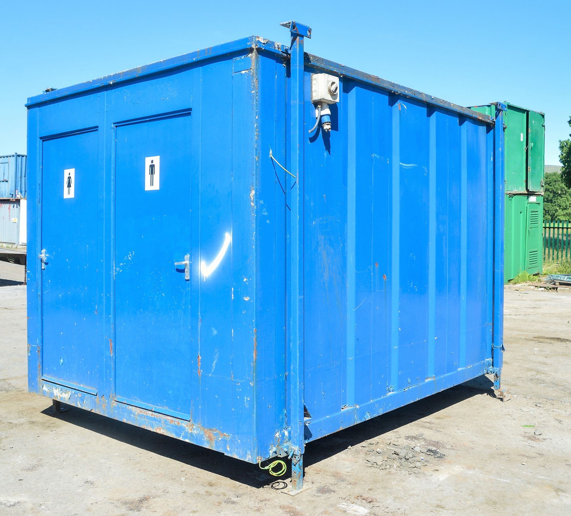 13 ft x 8 ft steel anti vandal jack leg  toilet site unit ** No keys, but unlocked** (Yellow tick)