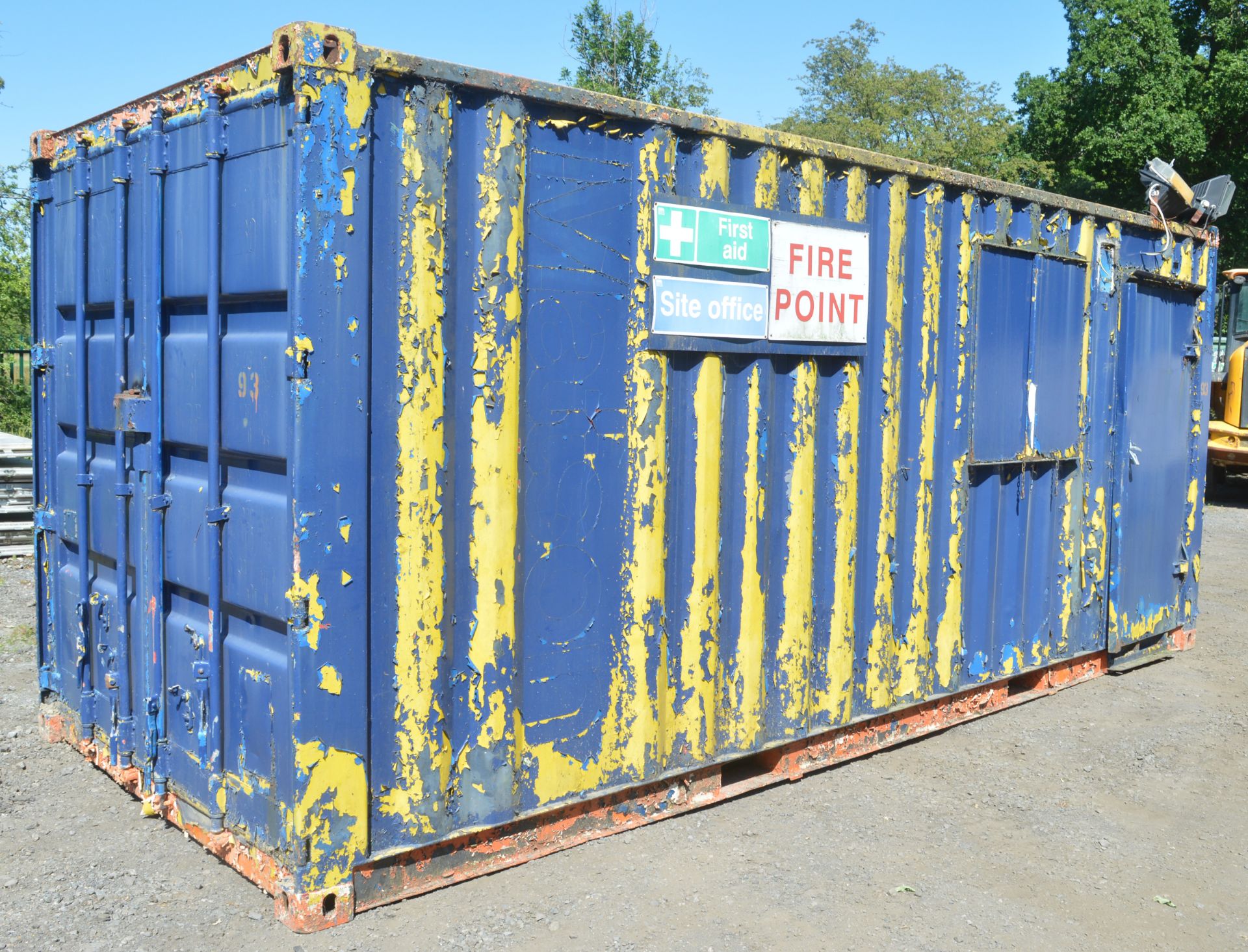 20 ft x 8 ft steel office site unit (converted shipping container) ** No keys but unlocked ** 93 BC