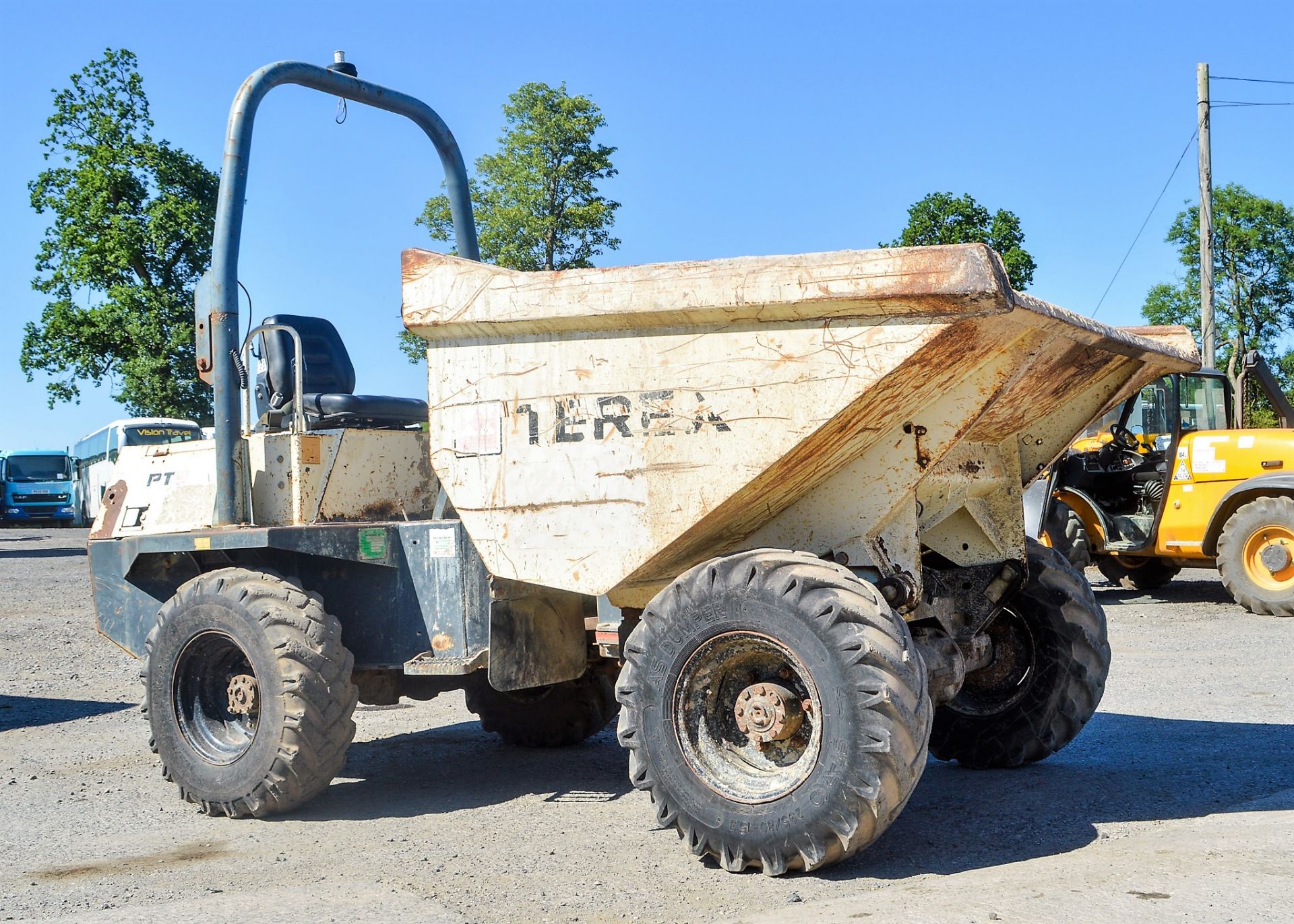 Benford Terex 3 tonne straight skip dumper Year: 2005 S/N: E511FC143 Recorded Hours: Not - Image 3 of 12