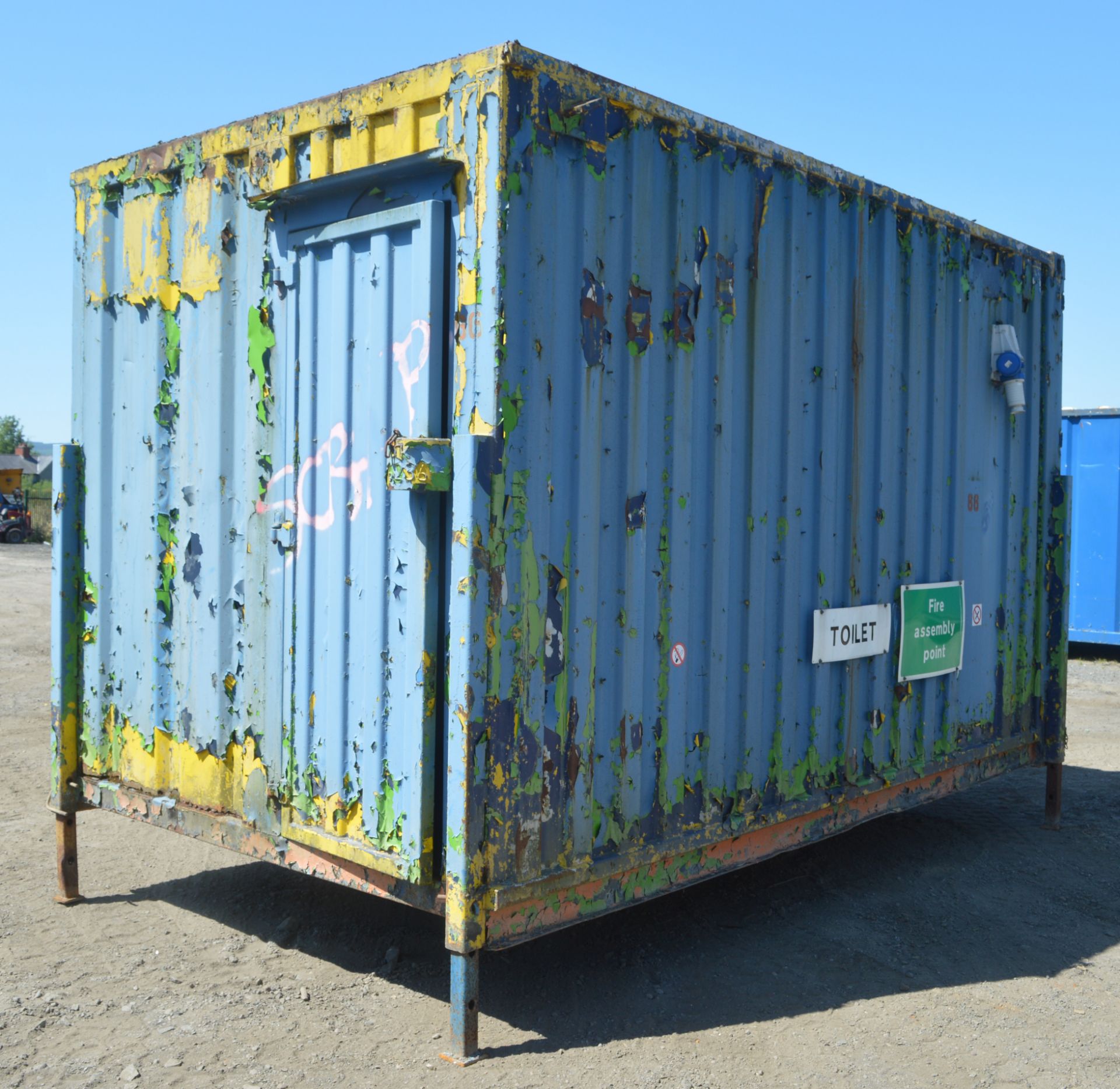 13 ft x 8 ft steel anti vandal jack leg toilet site unit ** No keys, but unlocked** 66 (BC)