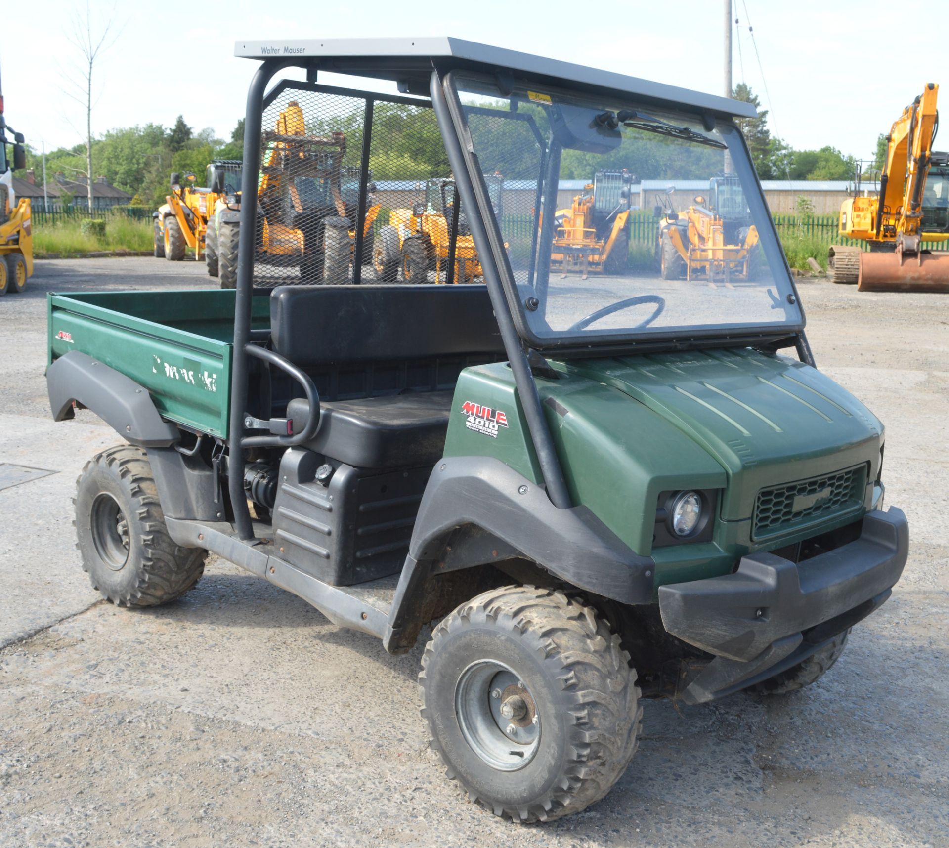 Kawasaki Mule 4010 4X4 diesel driven utility vehicle  Year: 2011 Recorded hours: 2801 **No VAT on - Image 5 of 13