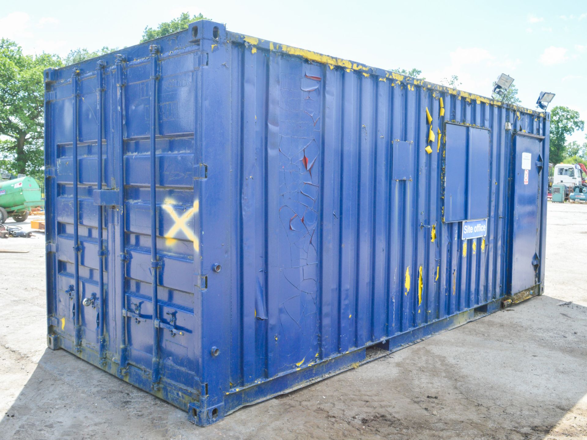 20 ft x 8 ft steel office site unit (converted shipping container) c/w keys in office (Site Office